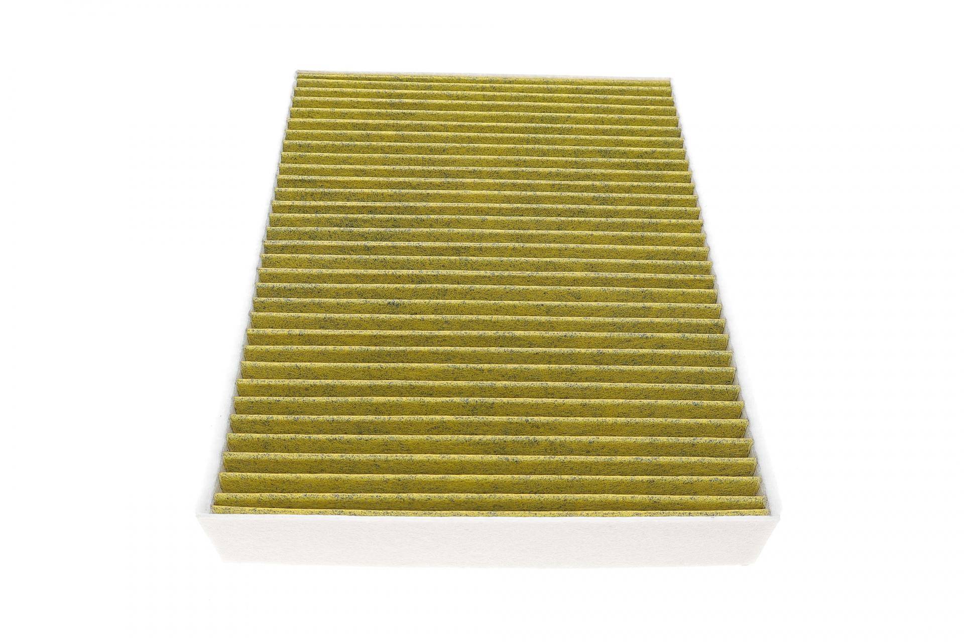 Фільтр салону BMW 3 (F30/F80) 1.6-4.0D 11- (вугільний)