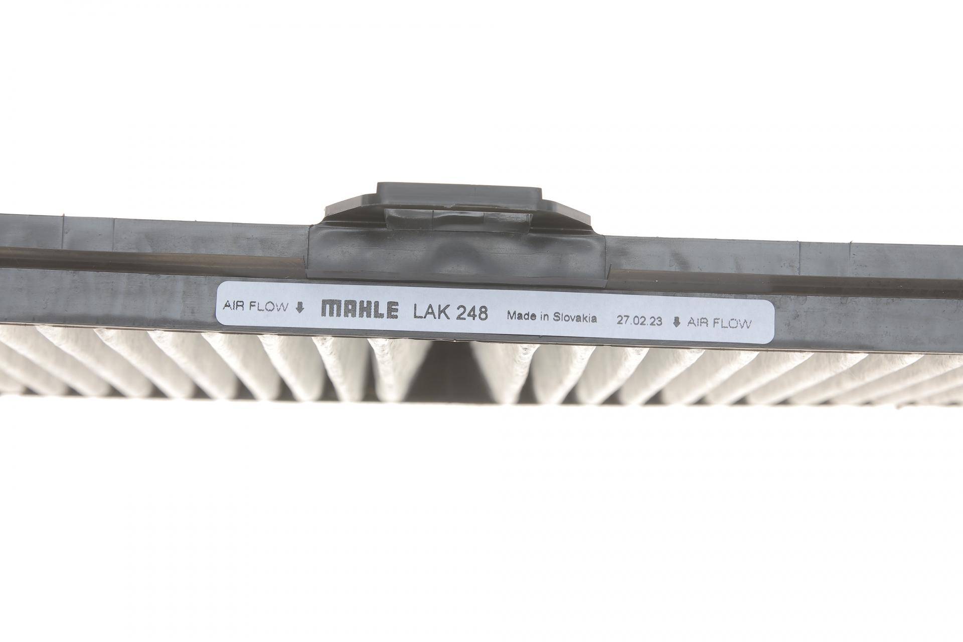 Фільтр салону BMW 3 (E90)/X1 (E84) 03- (вугільний)