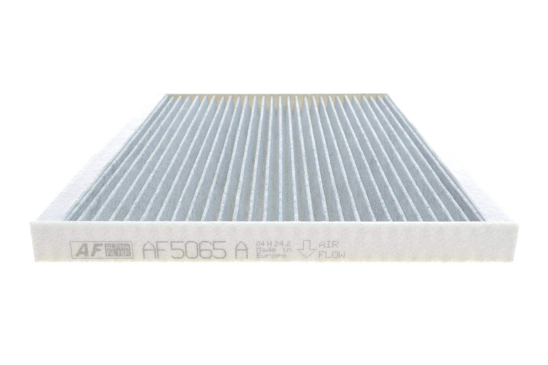 Фільтр салону Peugeot Bipper 1.3HDI 10-/Opel Combo 1.3/1.6 CDTI/Fiat Doblo 1.3/1.6D 16- (вугільний)