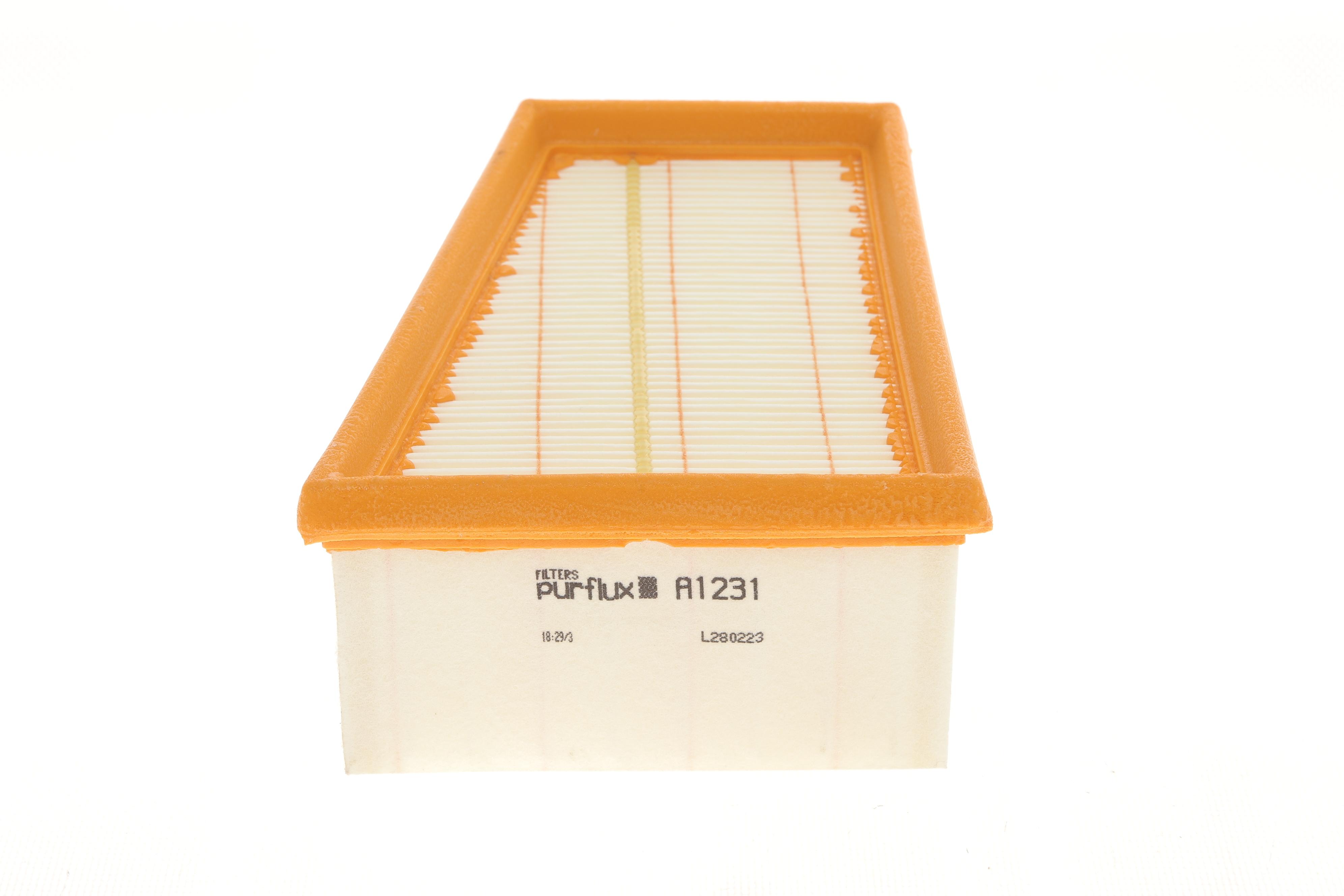 Фільтр повітряний Renault Megane 1.4i/Trafic 2.0i