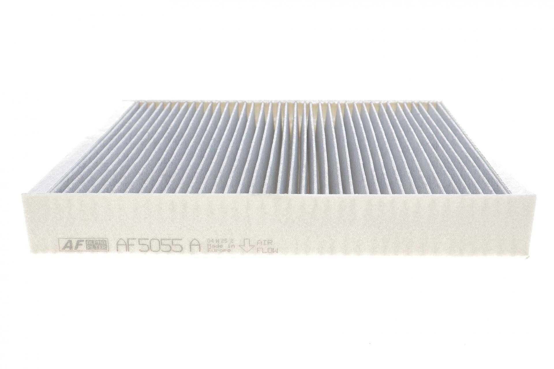 Фільтр салону Porsche Cayenne/VW Touareg 3.0D-4.8 10- (вугільний)