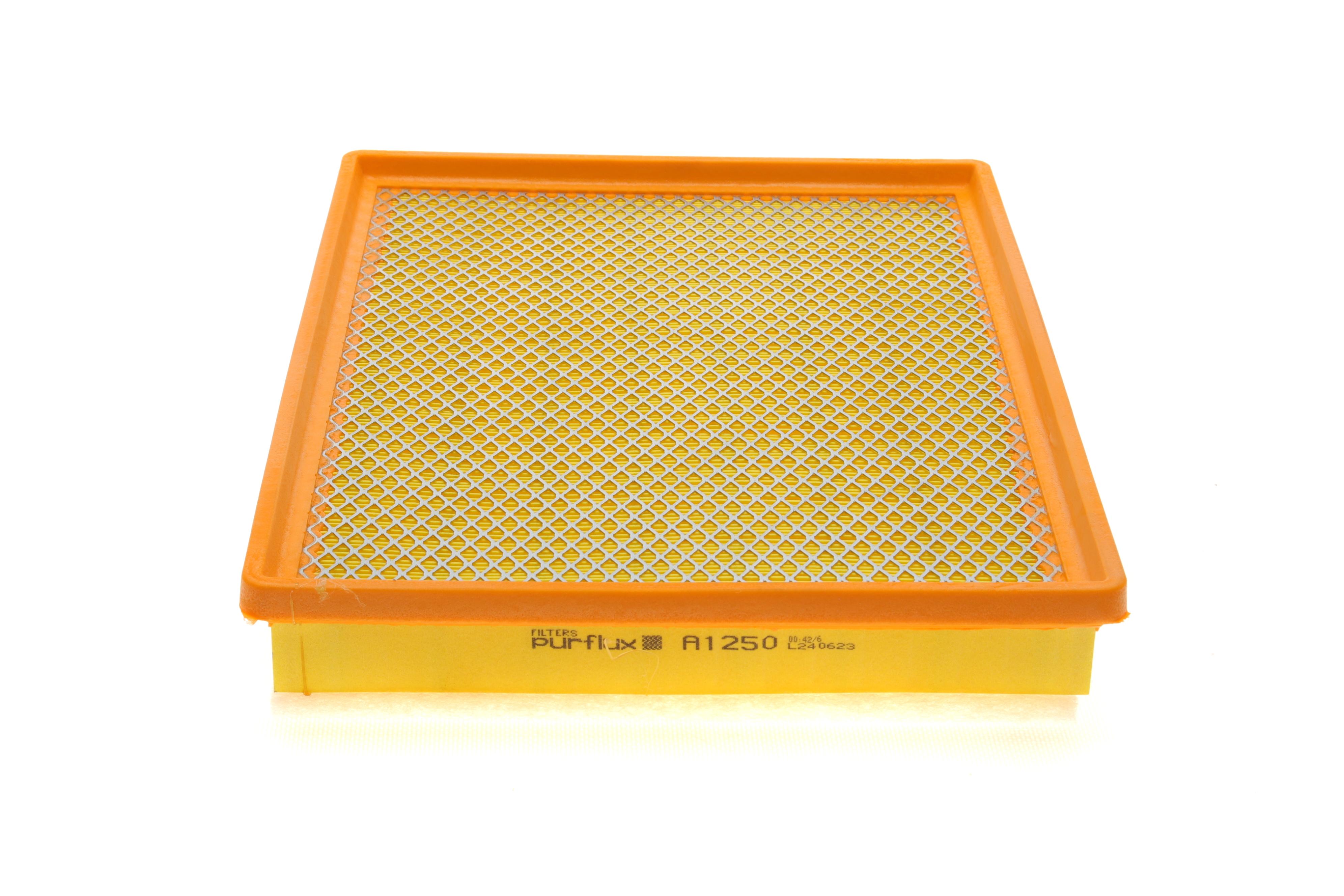 Фільтр повітряний Renault Master 3.0DCI