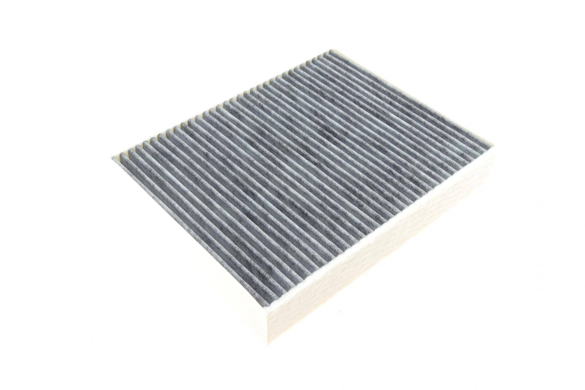 Фільтр салону BMW 3 (F30/F80) 1.6-4.0D 11- (вугільний)