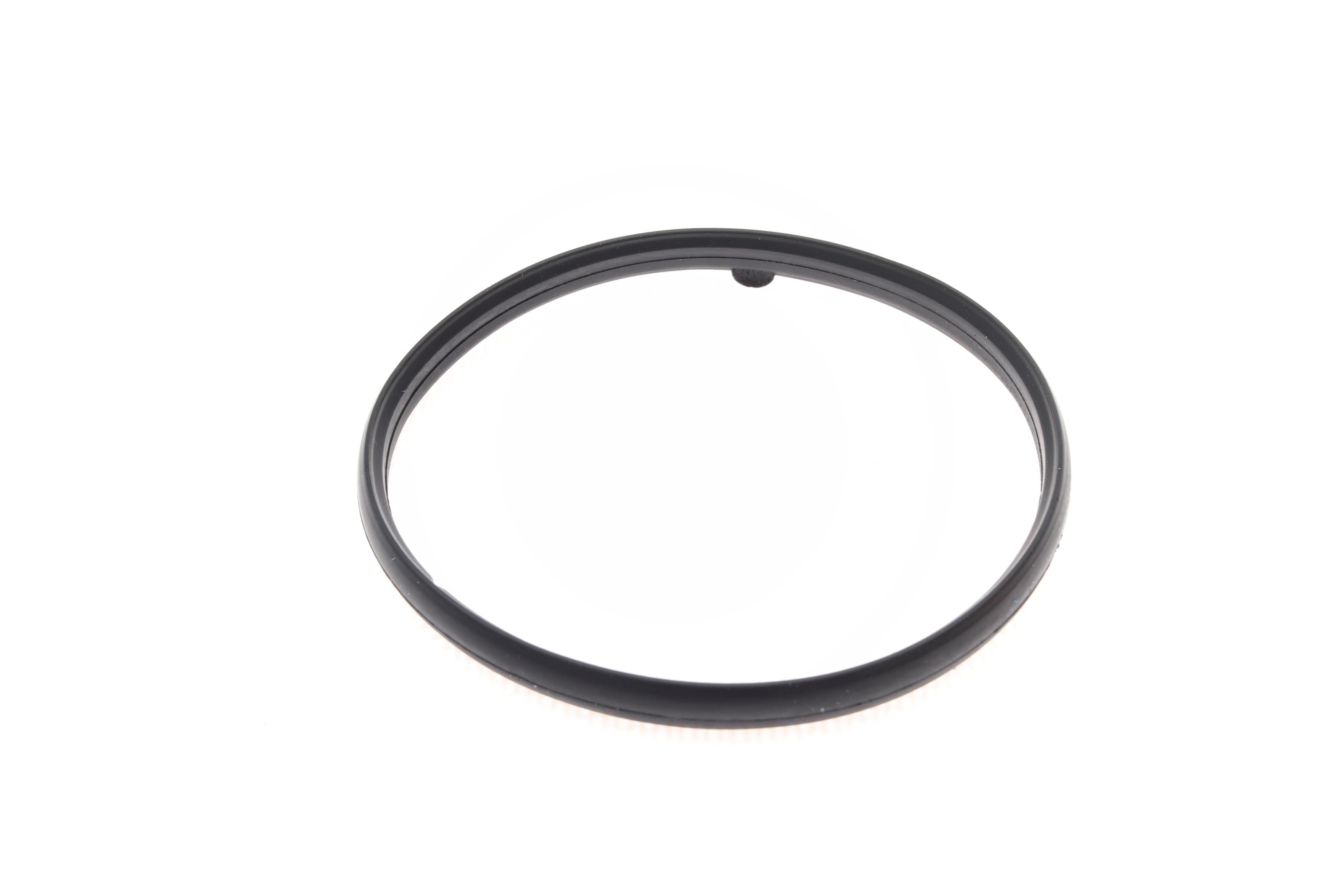 Фільтр масляний VW Passat 2.0 TFSI