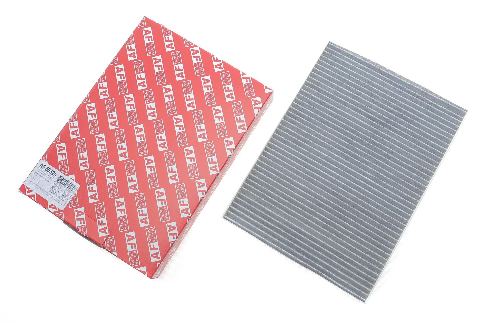 Фільтр салону VW Golf IV/Skoda Octavia/Audi A3 1.0-3.2 92-10 (вугільний)