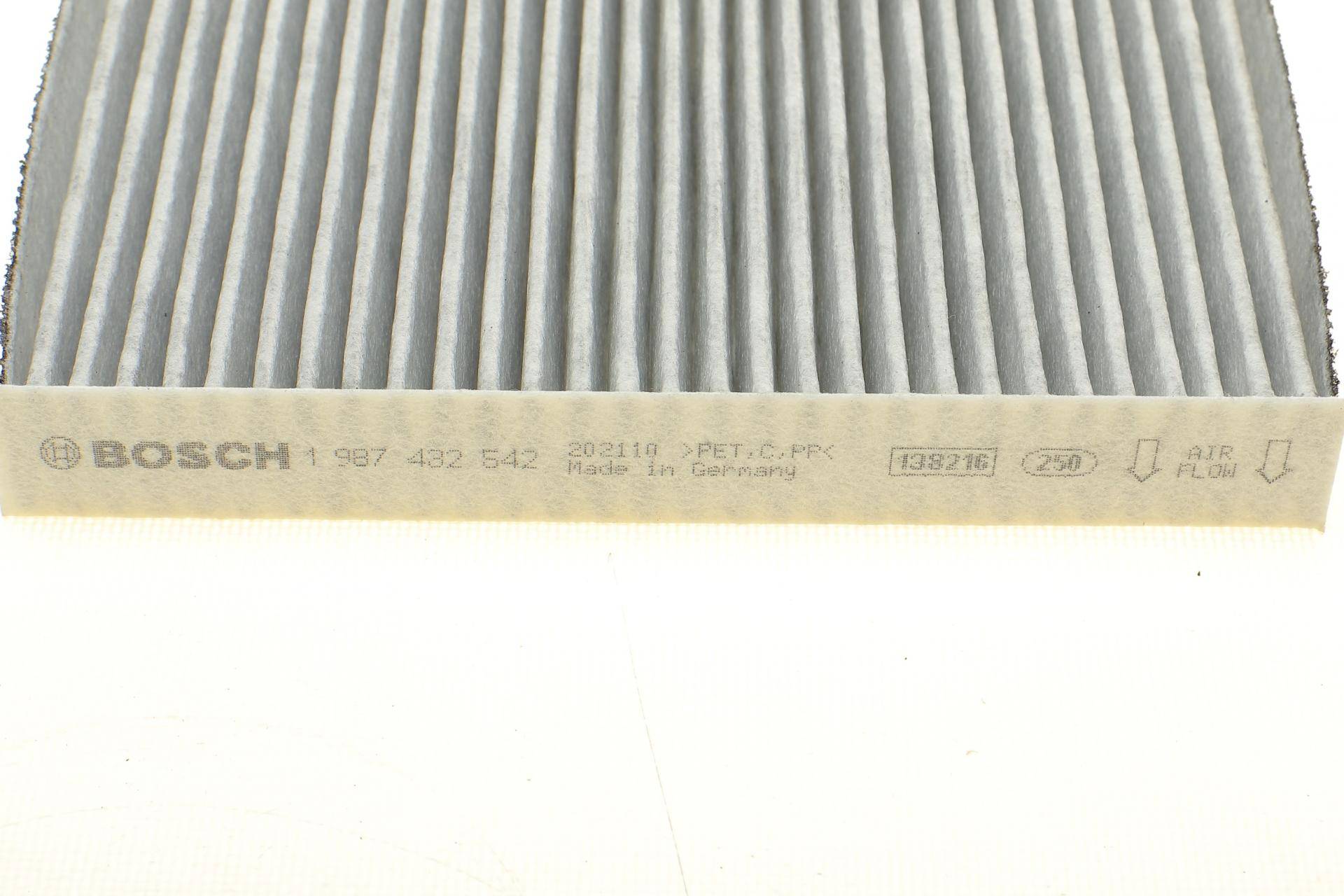 Фільтр салону BMW X3 (F25)/X4 (F26) 2.0/3.0D 10-18 (вугільний) (к-кт 2 шт.)