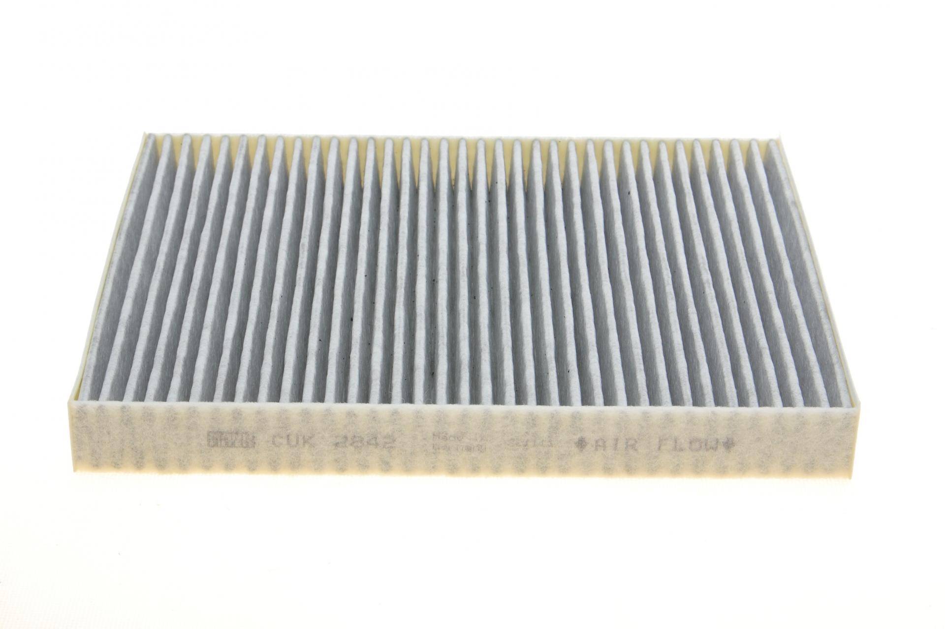 Фільтр салону VW T5 03-15/T6 15-/Porsche Cayenne 02-10/Audi Q7 06-15 (вугільний)