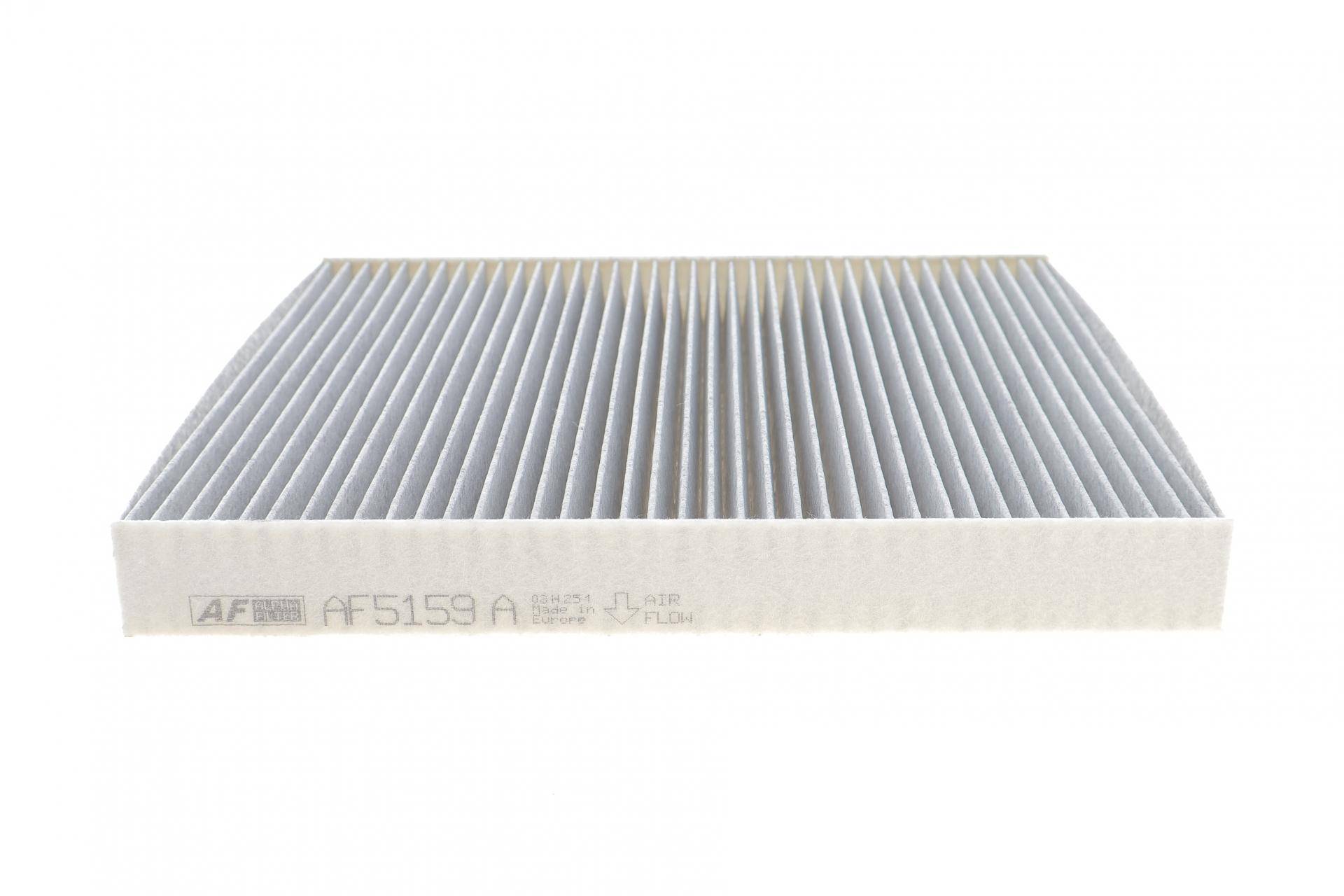 Фільтр салону Jeep Grand Cherokee/Dodge Durango 11- (вугільний)