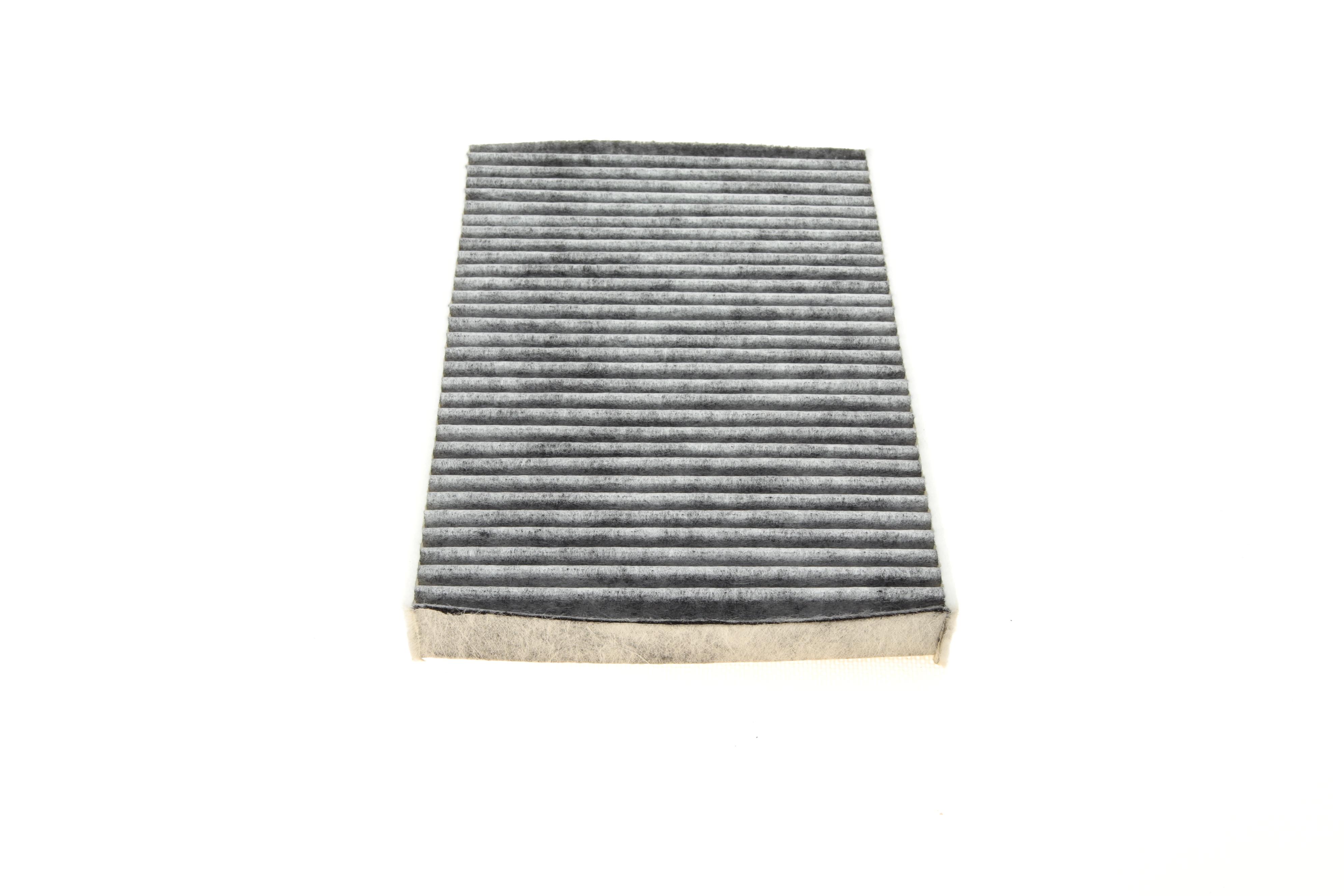 Фільтр салону BMW 5 (G30)/7(G11/G12) 15-(вугільний) (к-кт 2 шт.)