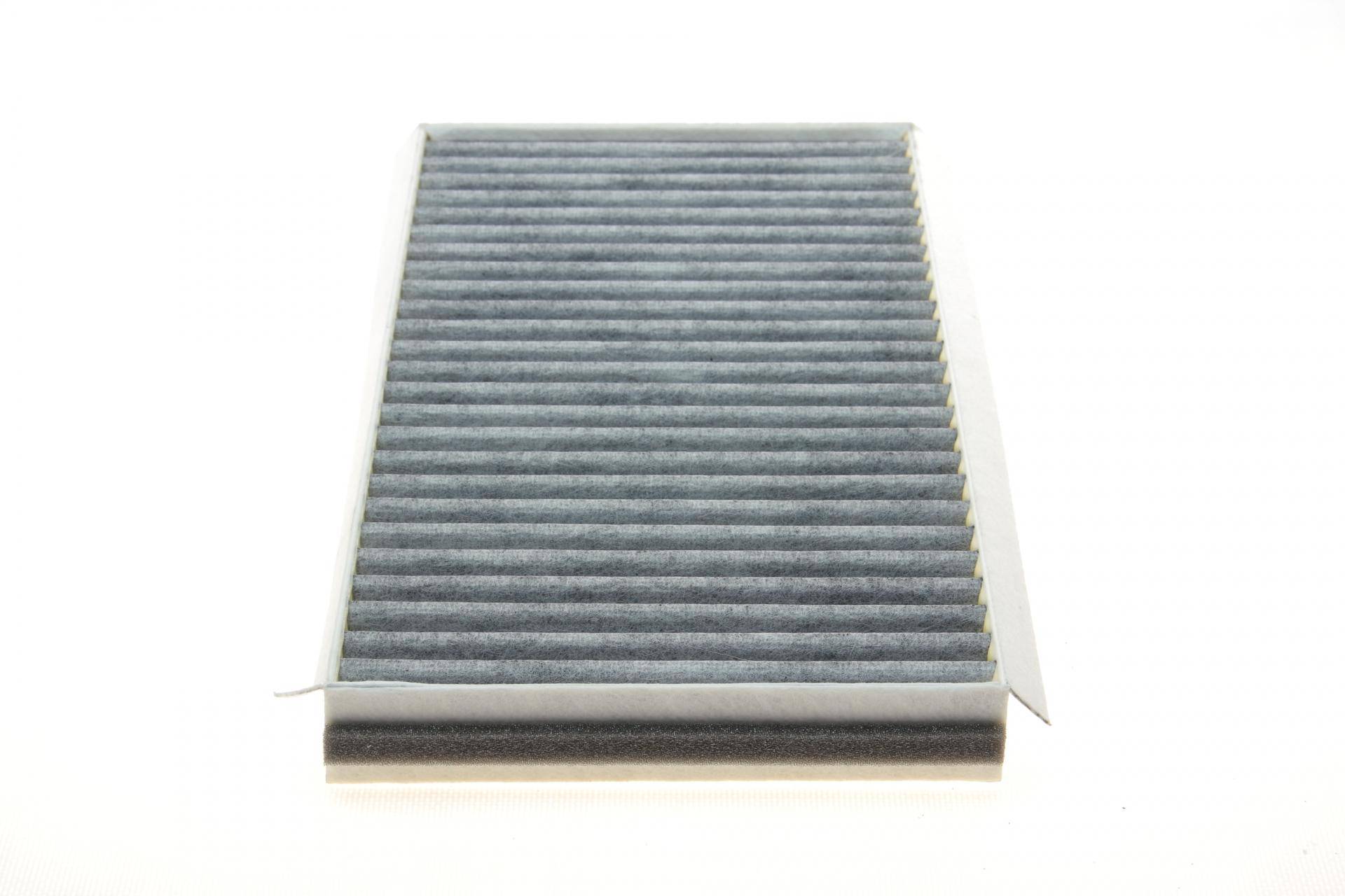 Фільтр салону BMW 5 (E60/E61)/6 (E63/E64) 2.0-5.0 01-10 (к-кт 2шт.) (вугільний)