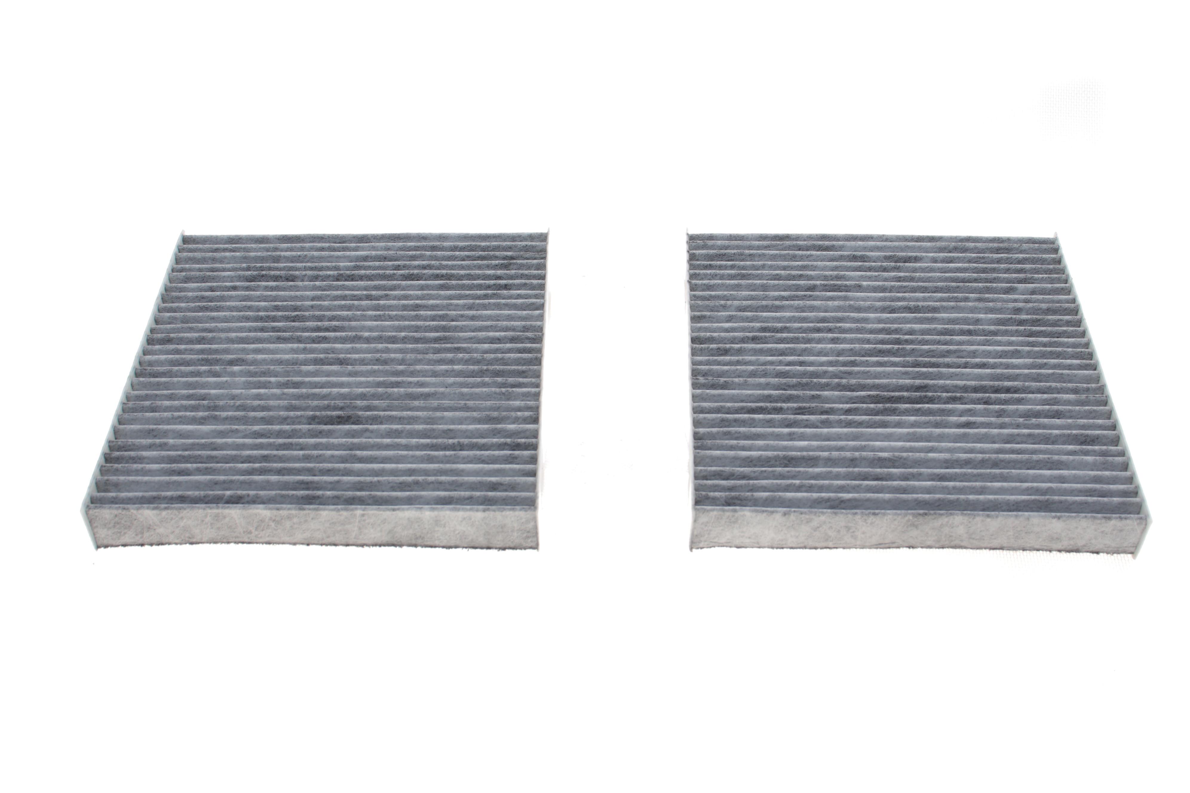 Фільтр салону BMW X3 (F25)/X4 (F26) 2.0/3.0D 10-18 (вугільний)