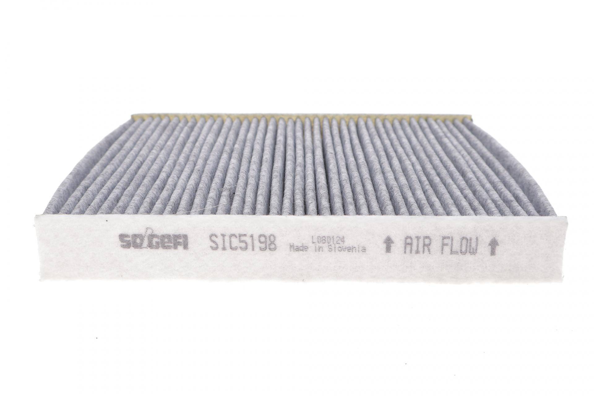 Фільтр салону Toyota Camry 17-/ Corolla 18-/ Rav 4 18- (вугільний)