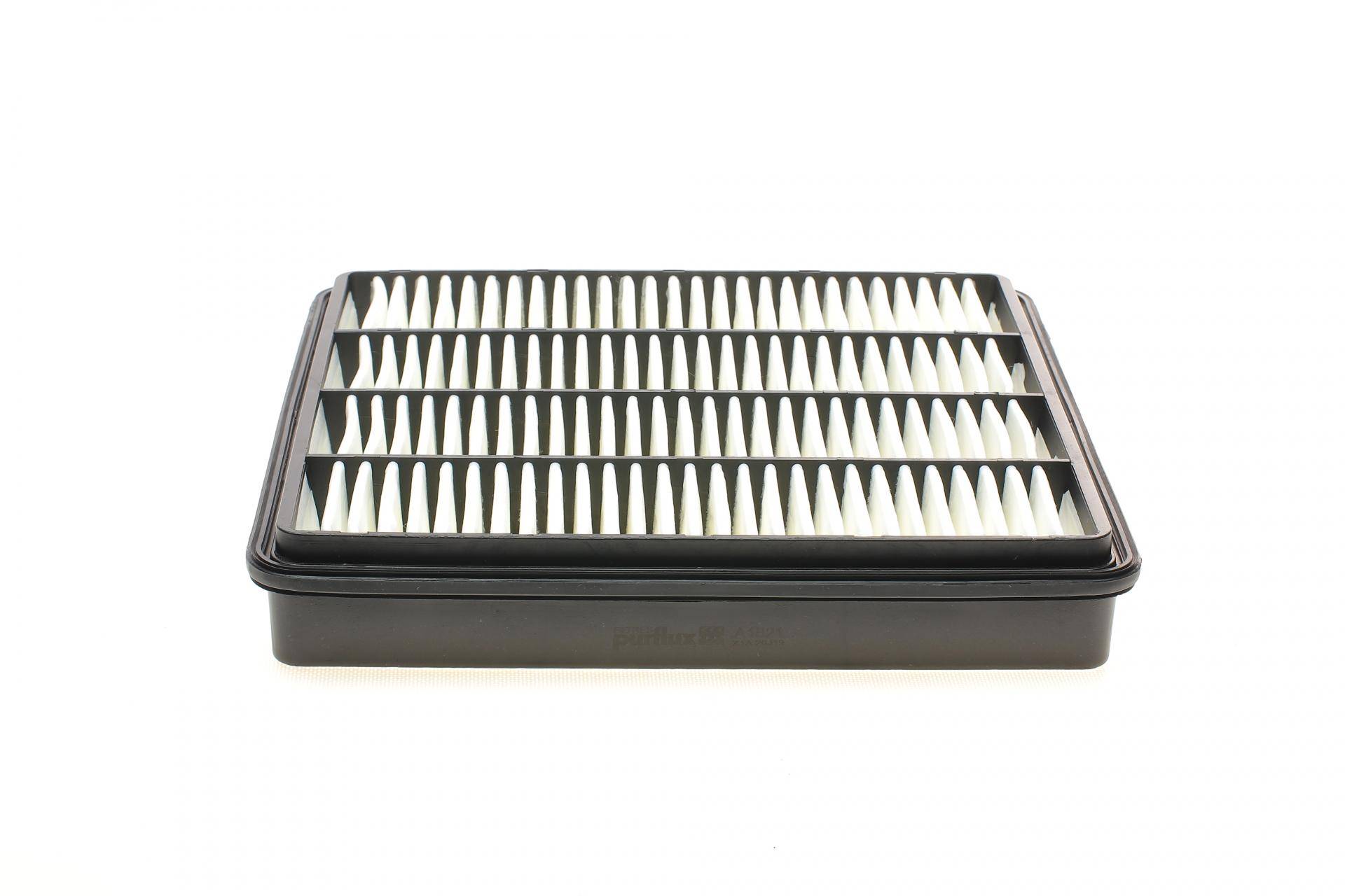 Фільтр повітряний Toyota Land Cruiser 200 4.5 D4d 07-