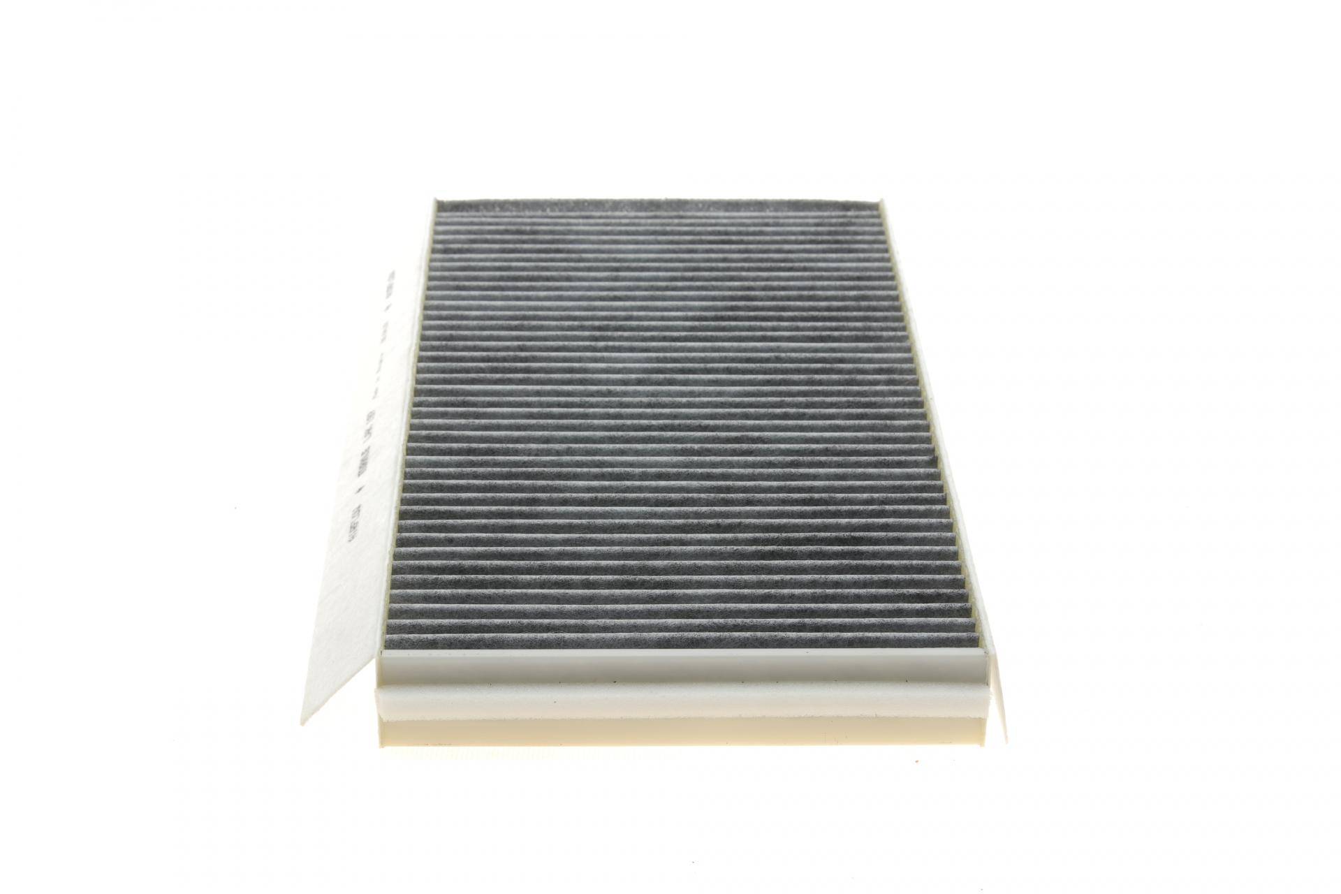 Фільтр салону BMW 5 (E60) 3.0D 01- (вугільний)