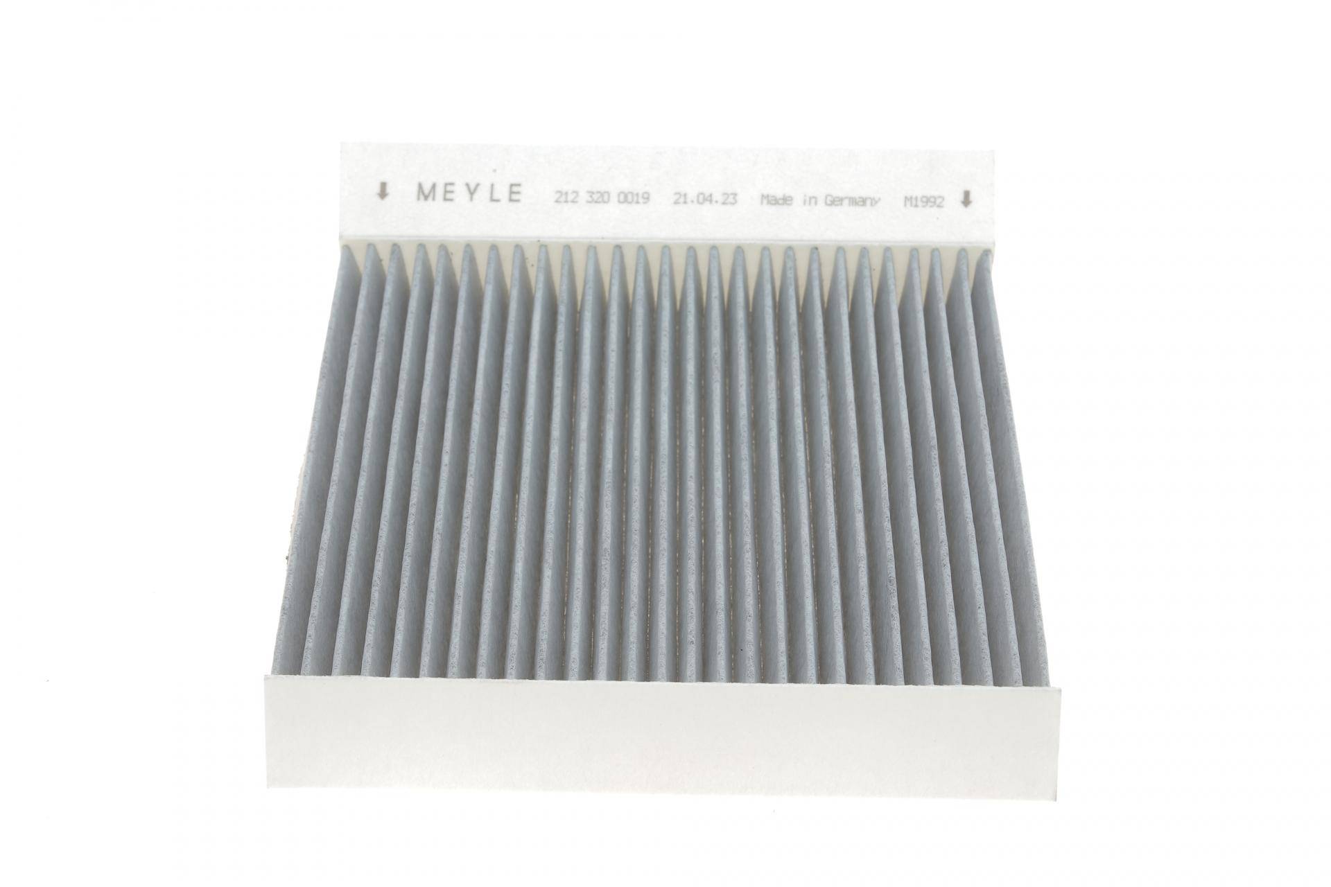 Фільтр салону Peugeot Bipper/Citroen Nemo 08- (вугільний)