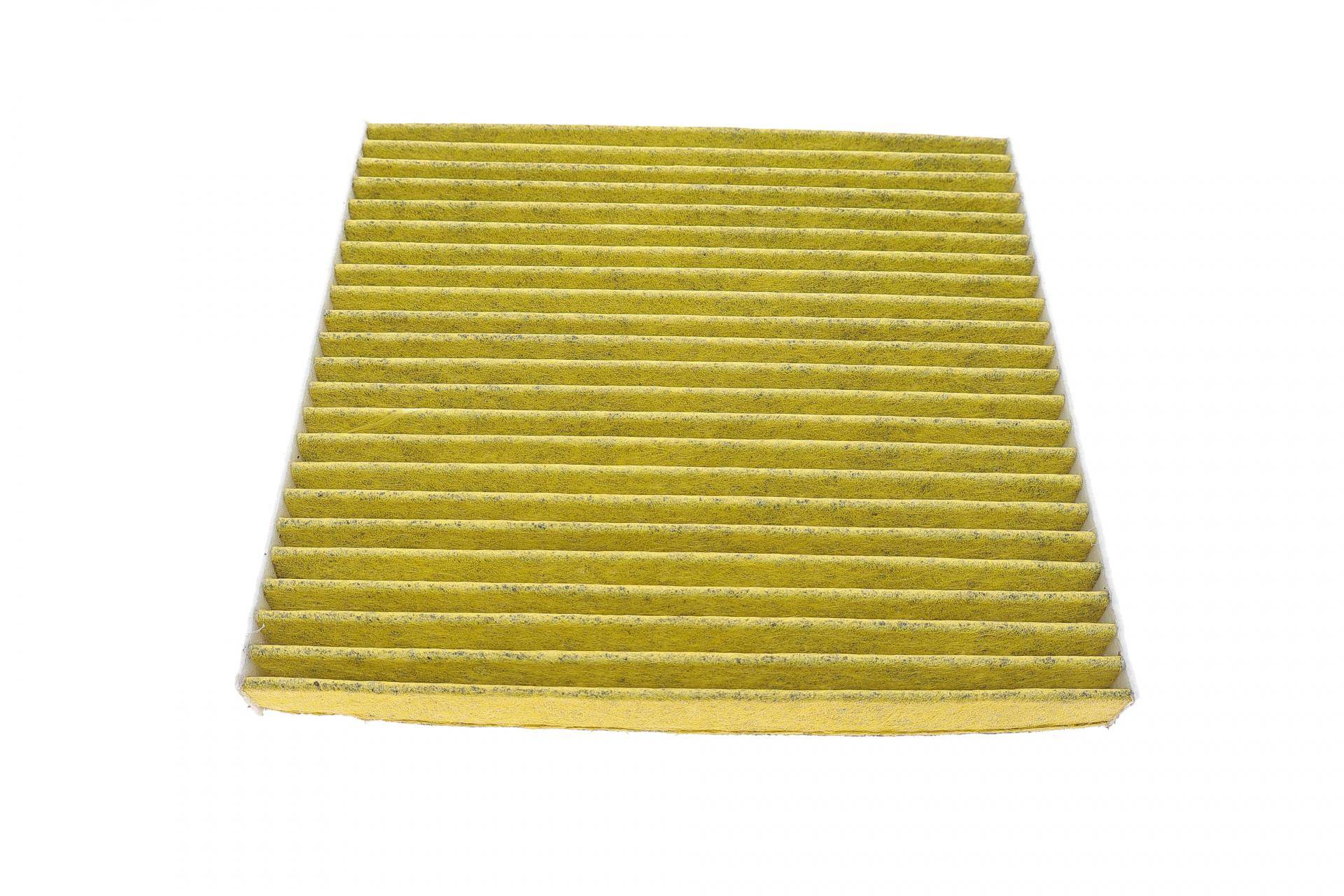 Фільтр салону Toyota Avensis/Corolla 00- (вугільний)