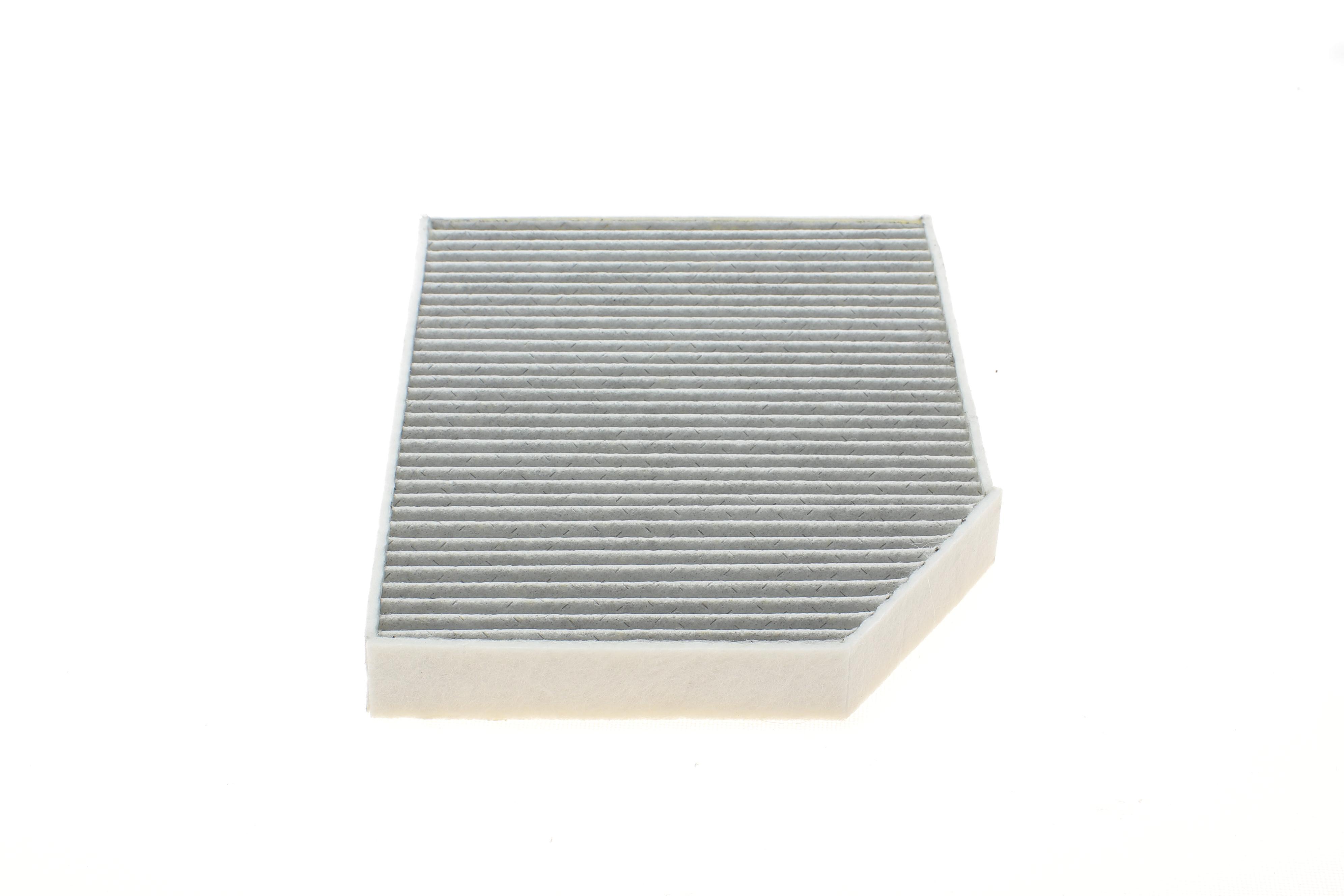 Фільтр салону BMW 3 (G20/G20)/X3 (G01/F97)/X4 (G02/F98) 17- (вугільний)