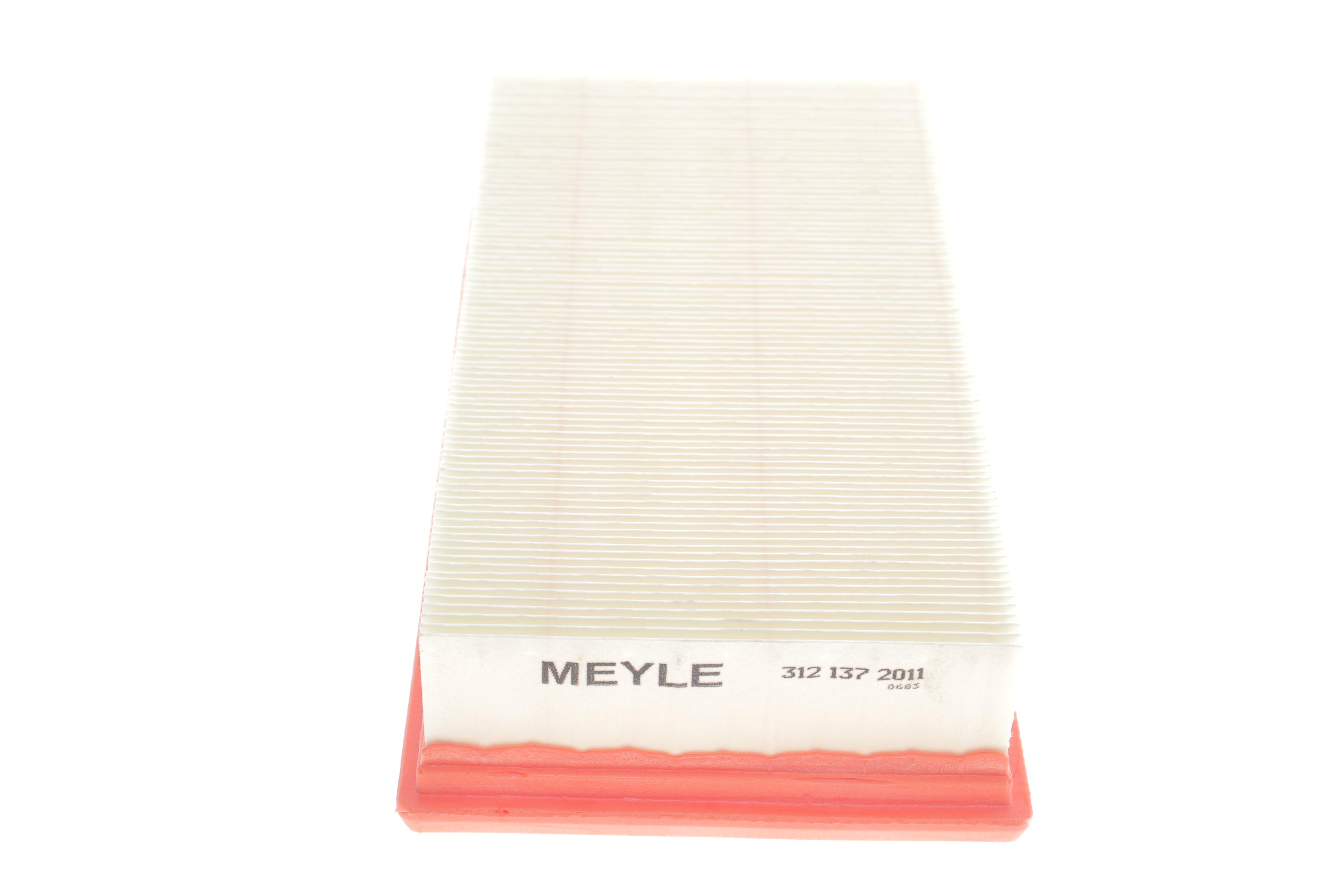 Фільтр повітряний BMW X5 (E53) 3.0i 00-06/ 7 (E38) 750i 94-01