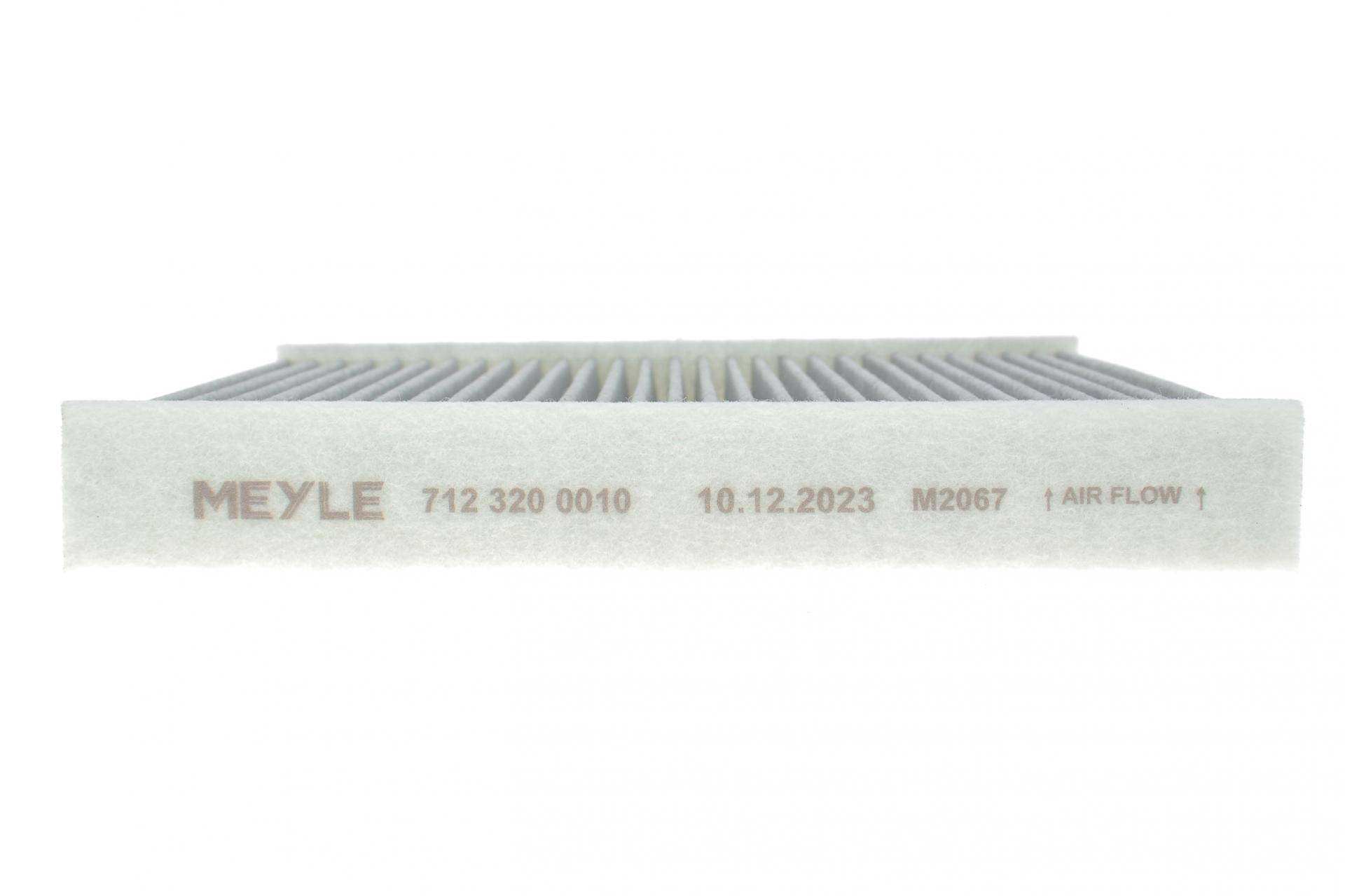 Фільтр салону Ford Focus II/Volvo C30/C70 II/S40 II/V50 1.4-2.5 04-13 (вугільний)