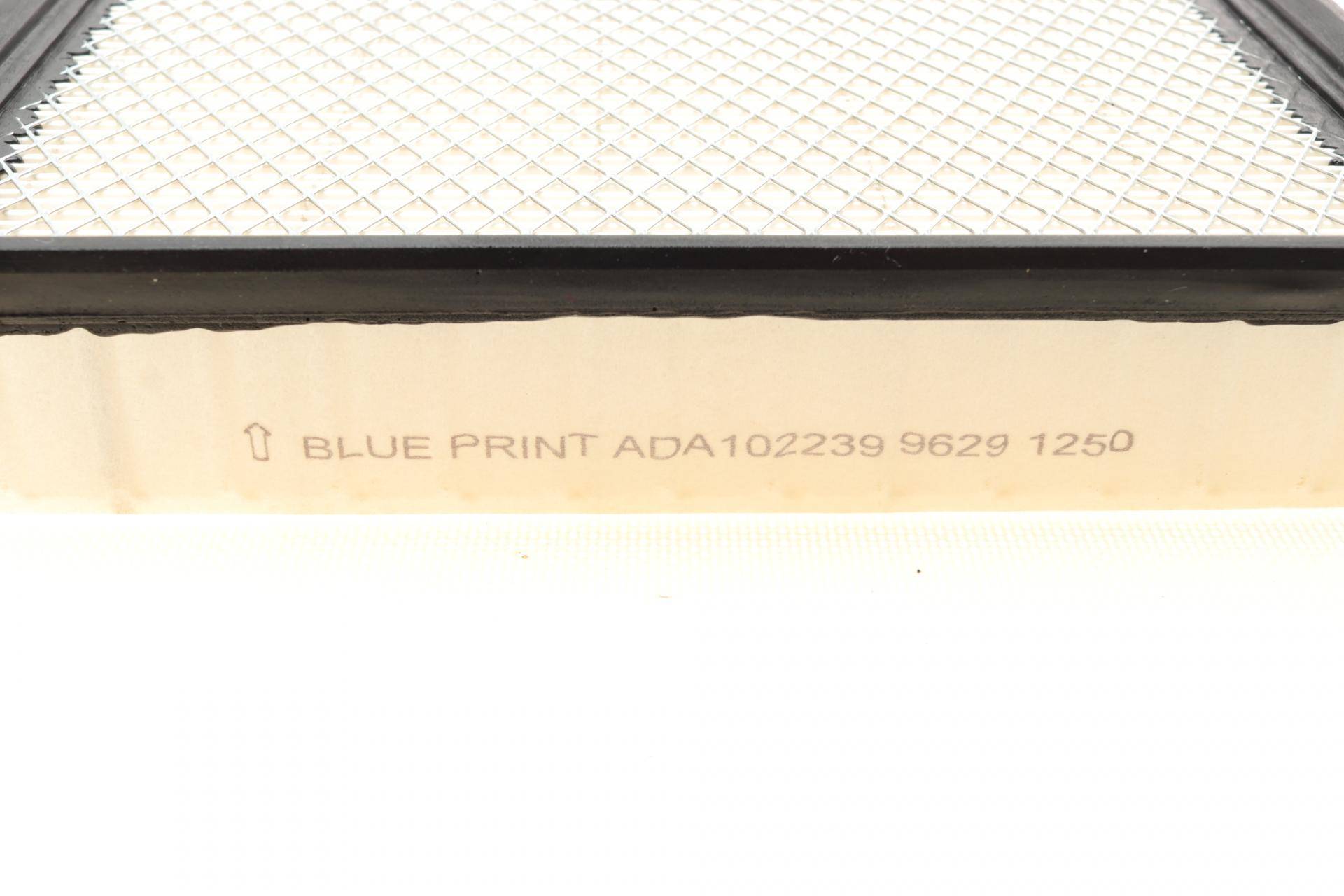 Фільтр повітряний Dodge Ram 3.7-5.7 01-