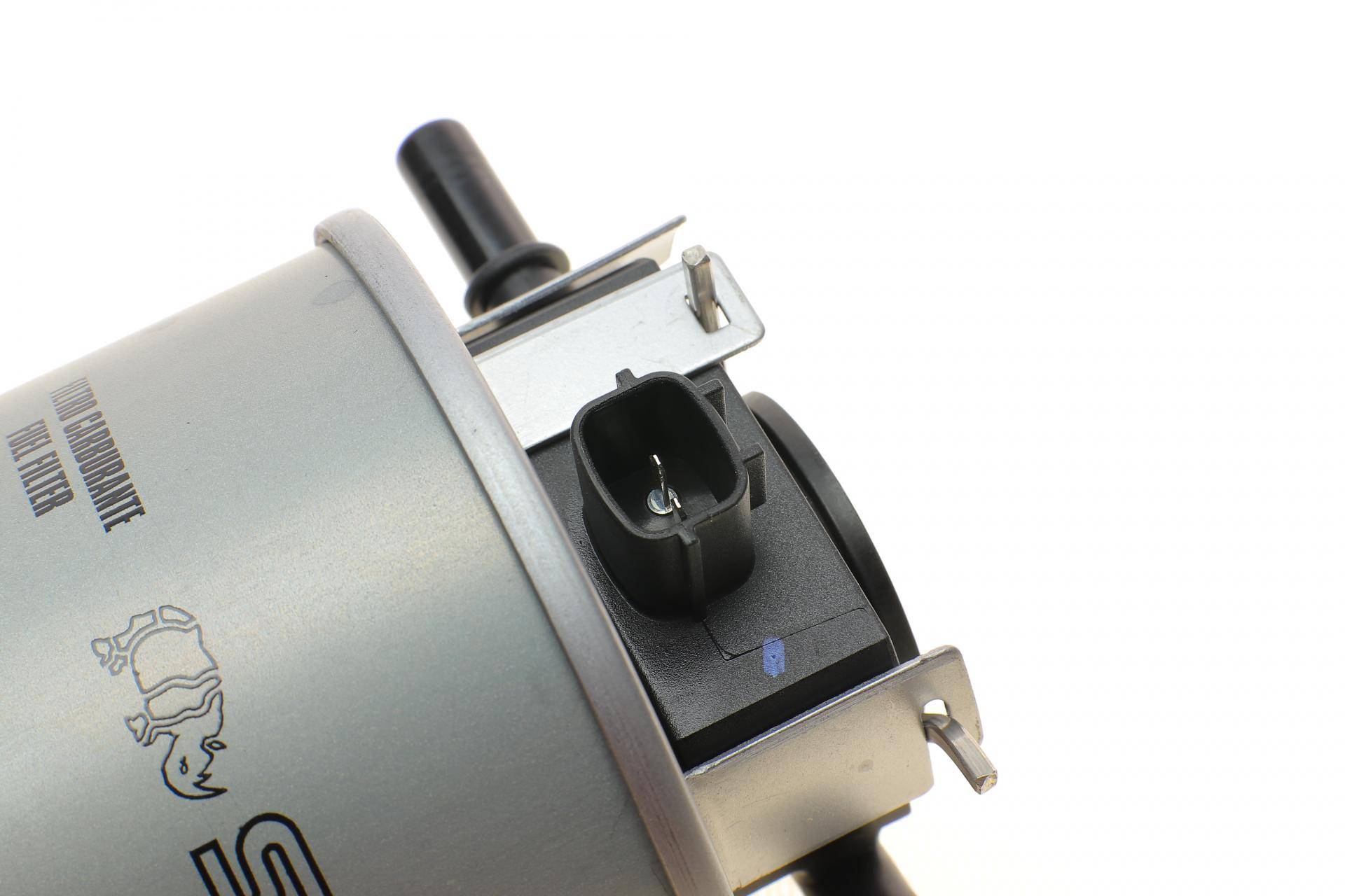 Фільтр паливний Infiniti Fx/Q70/QX50/QX70 3.0D 10- (OE line)