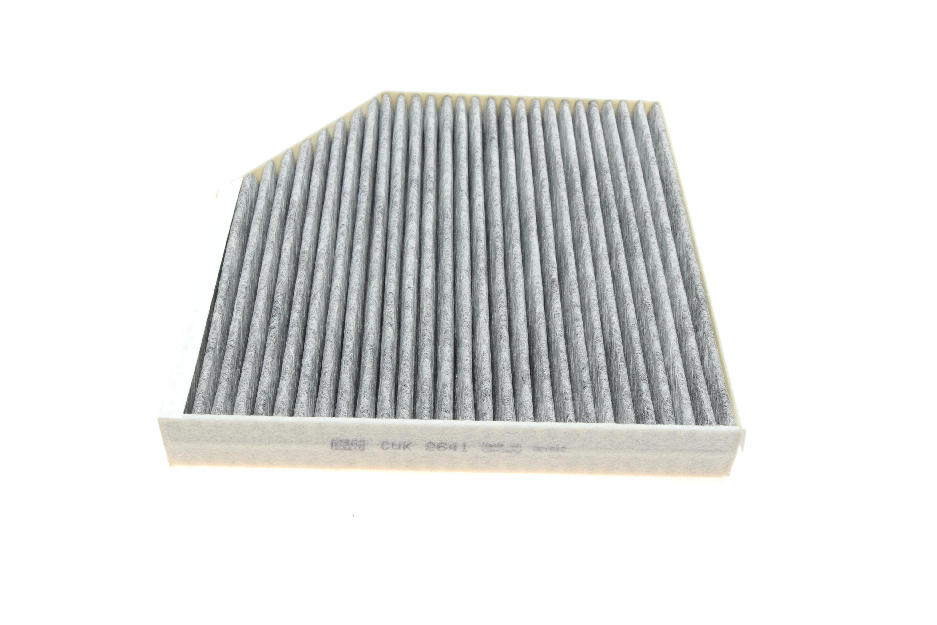 Фільтр салону Audi A6/A7/A8 10- (вугільний)