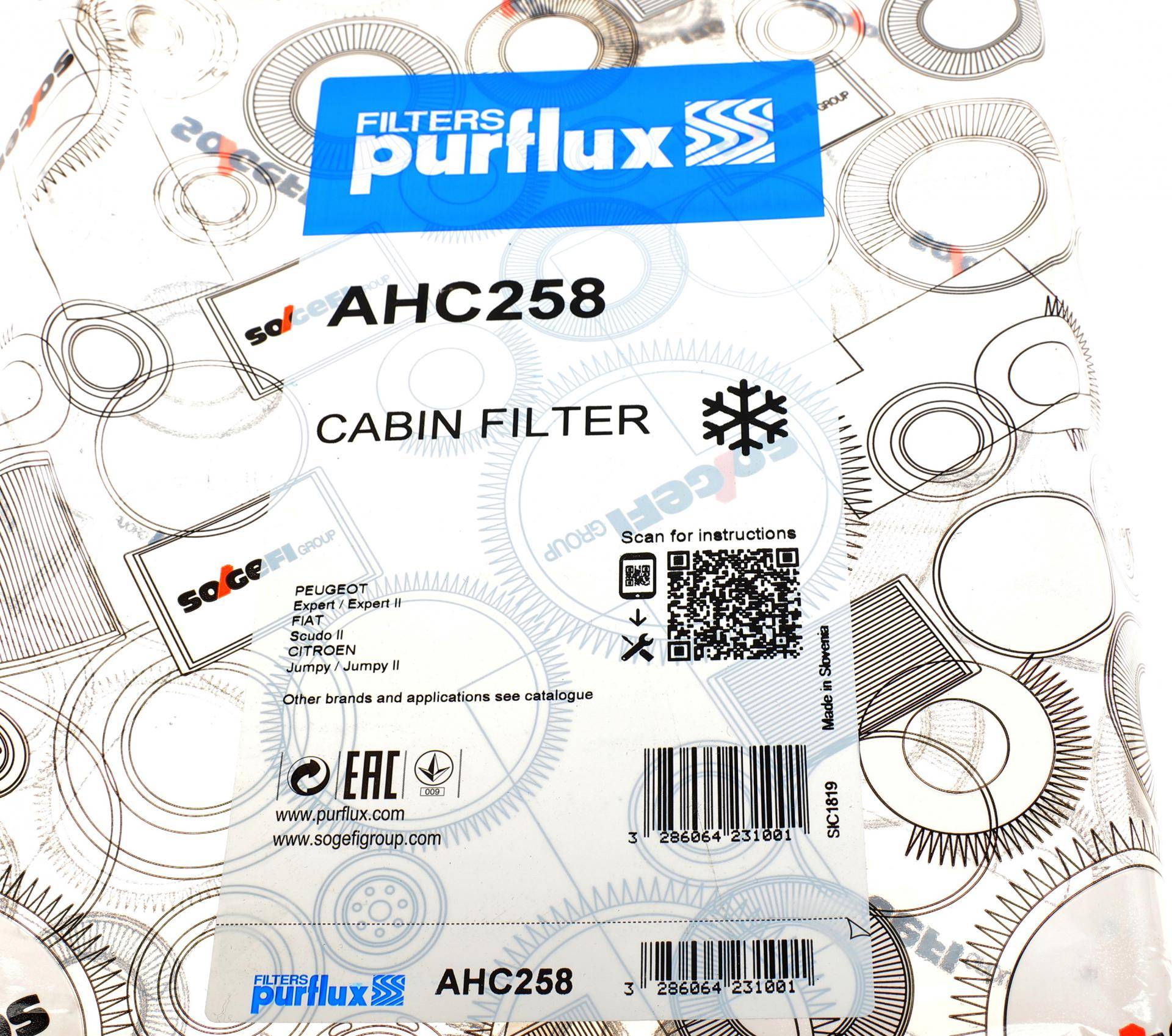 Фільтр салону Fiat Scudo/Citroen Jumpy/Peugeot Expert 1.6-2.0 HDi 07- (вугільний)