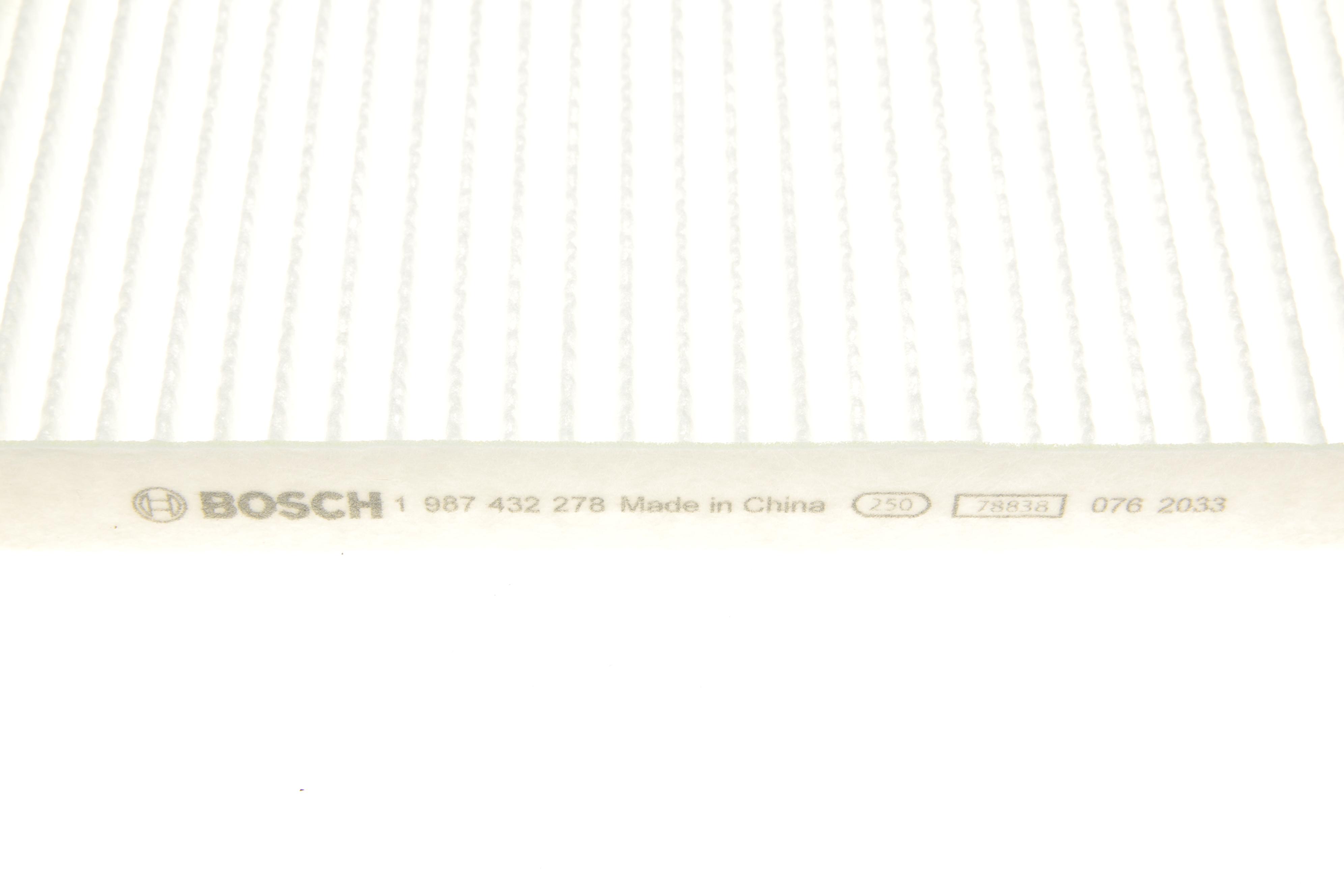 Фільтр салону Hyundai Tucson 2.0 CRDi/Kia Sorento 2.5/3.3 CRDi/Sportage 2.0CRDi 04- знято з постачан