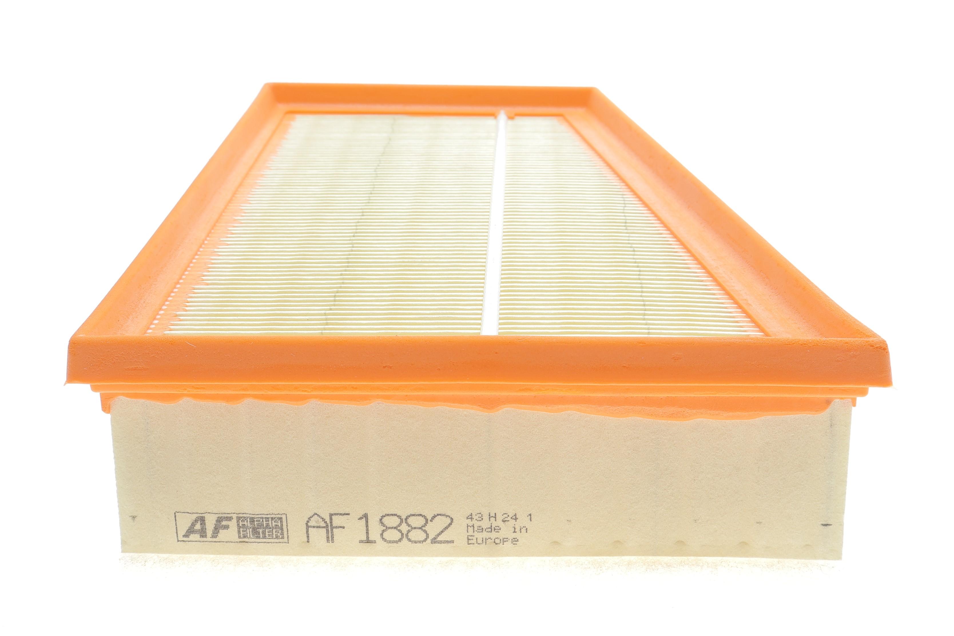 Фільтр повітряний Renault Megane III 08-/Scenic III 09-/Fluence 10-