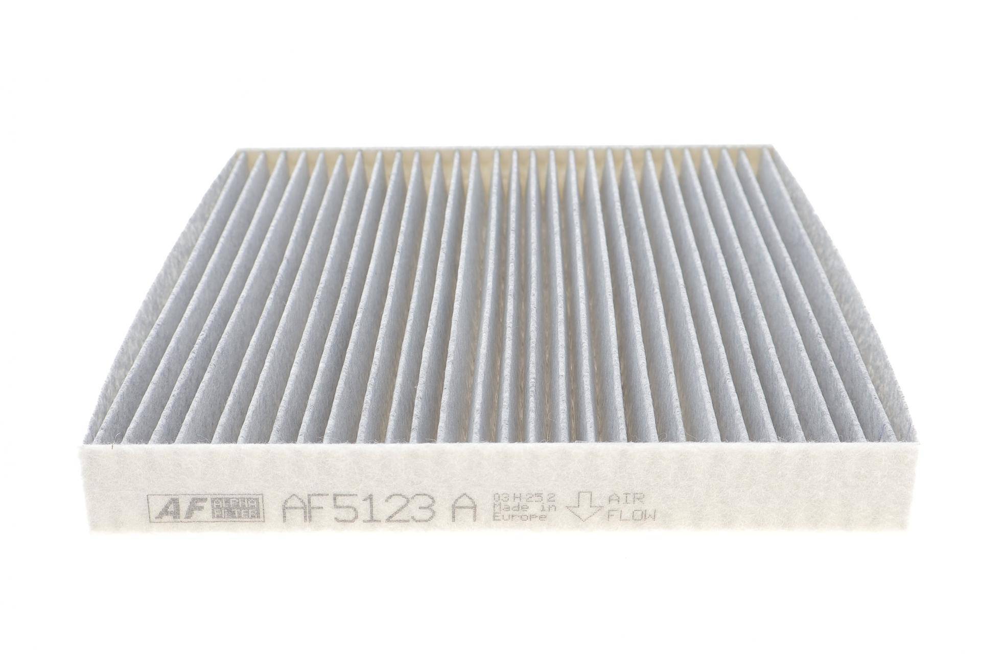 Фільтр салону Mazda 2 03-07/Mazda 6 02-13/Mazda CX-7 06-13 (вугільний)