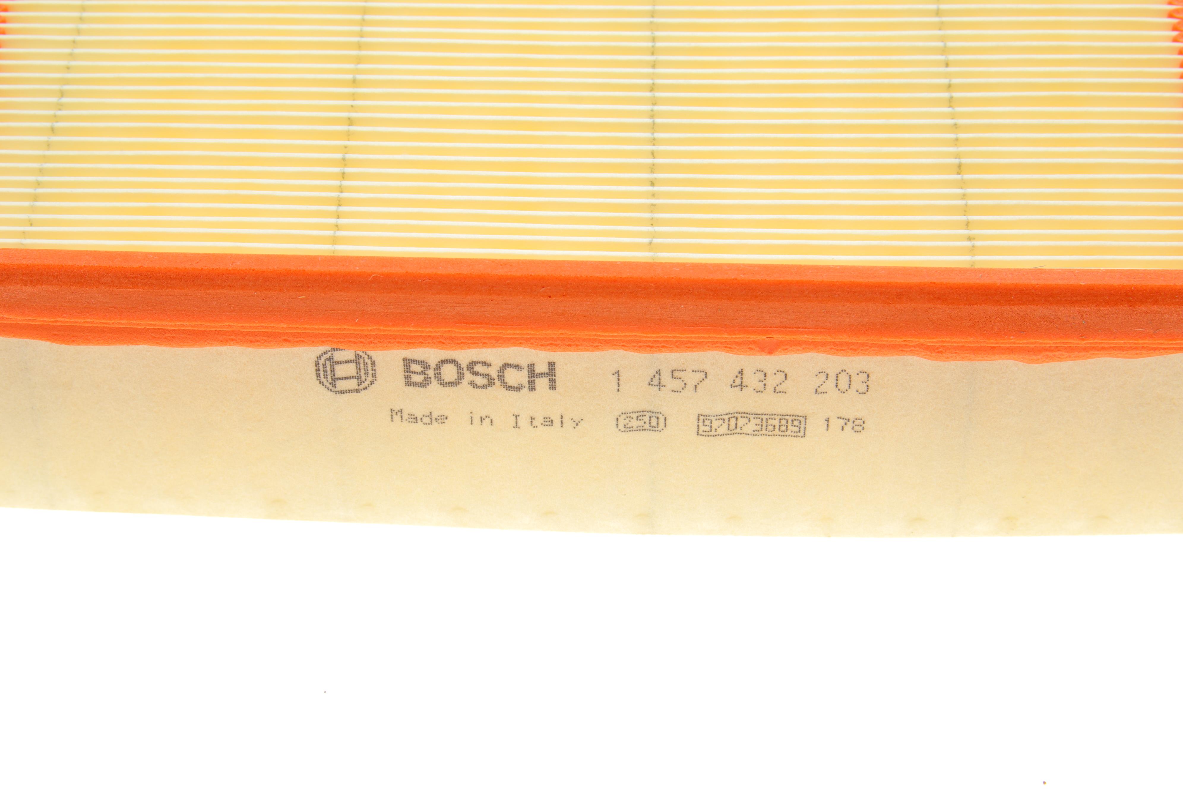 Фільтр повітряний Volvo 740/760/780/940/960 82-94