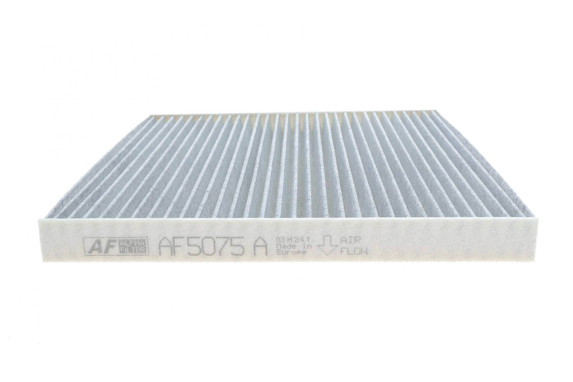 Фільтр салону Nissan Micra IV/Note 1.2/1.5D 10- (вугільний)