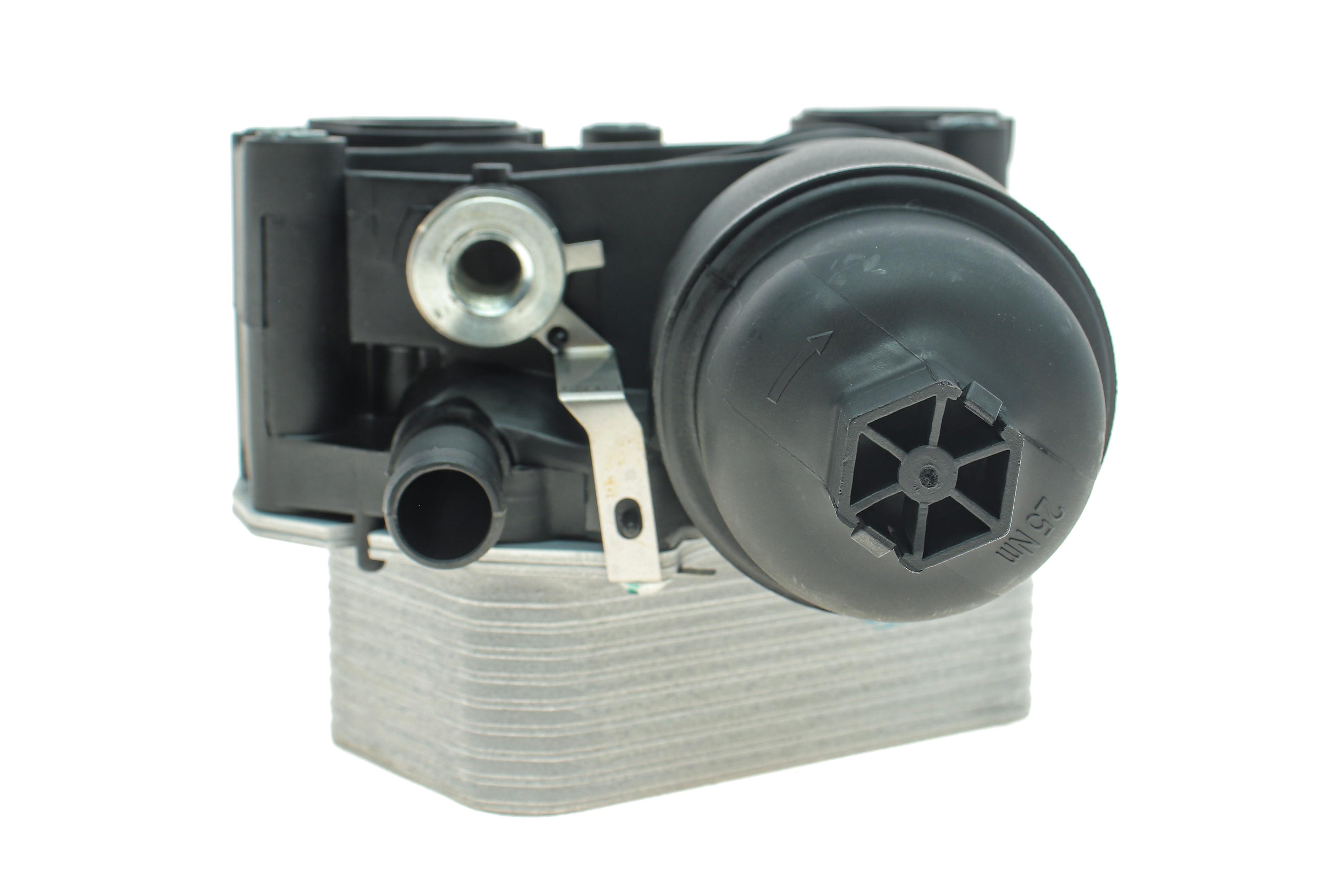 Корпус фільтра масляного Renault Trafic 1.6 dCi 14- (теплообмінник)