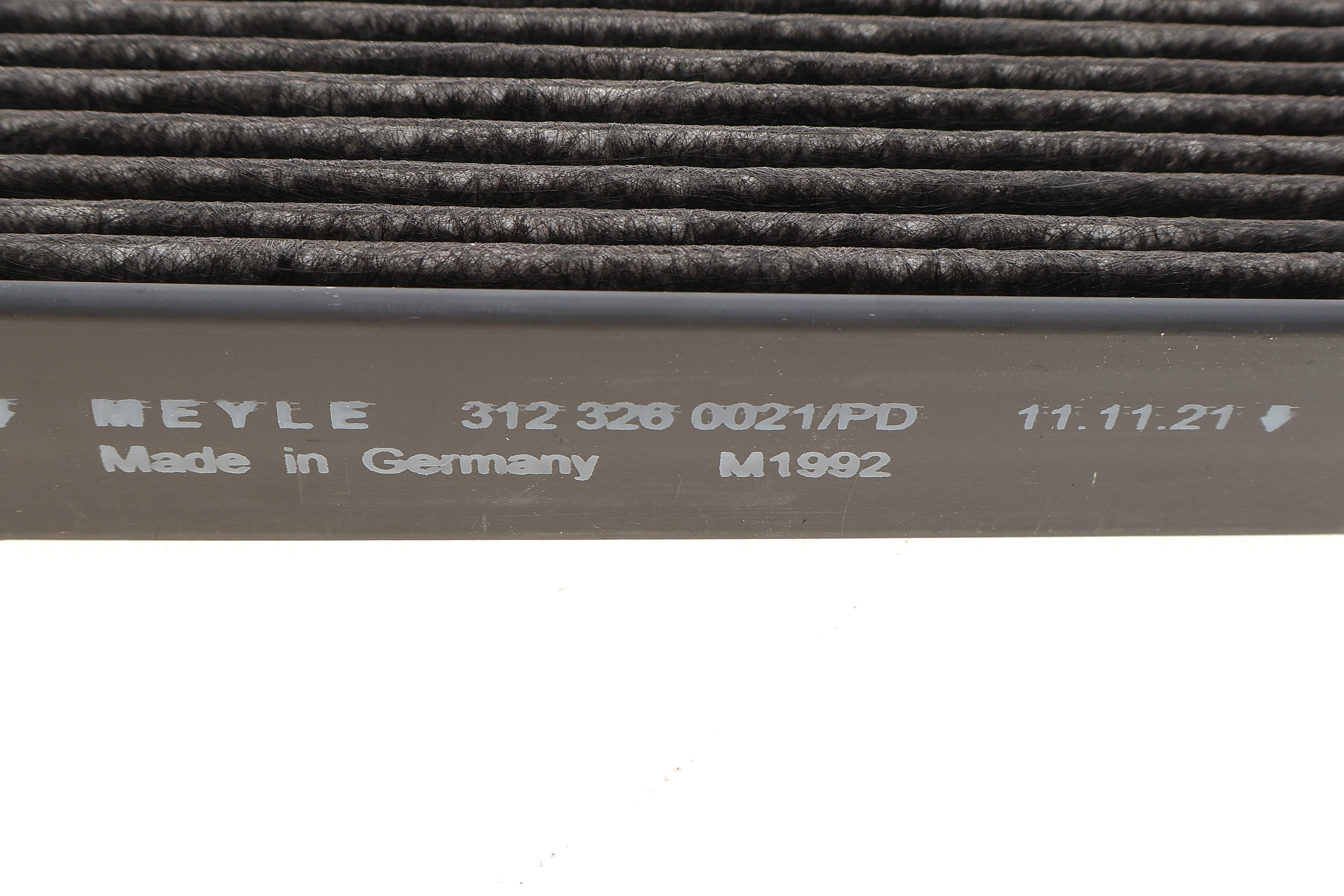 Комплект фільтрів BMW 3 (F30/F80) 11-18 B38/B46/B47/B48/N47 (масляний/салон вугільн.)