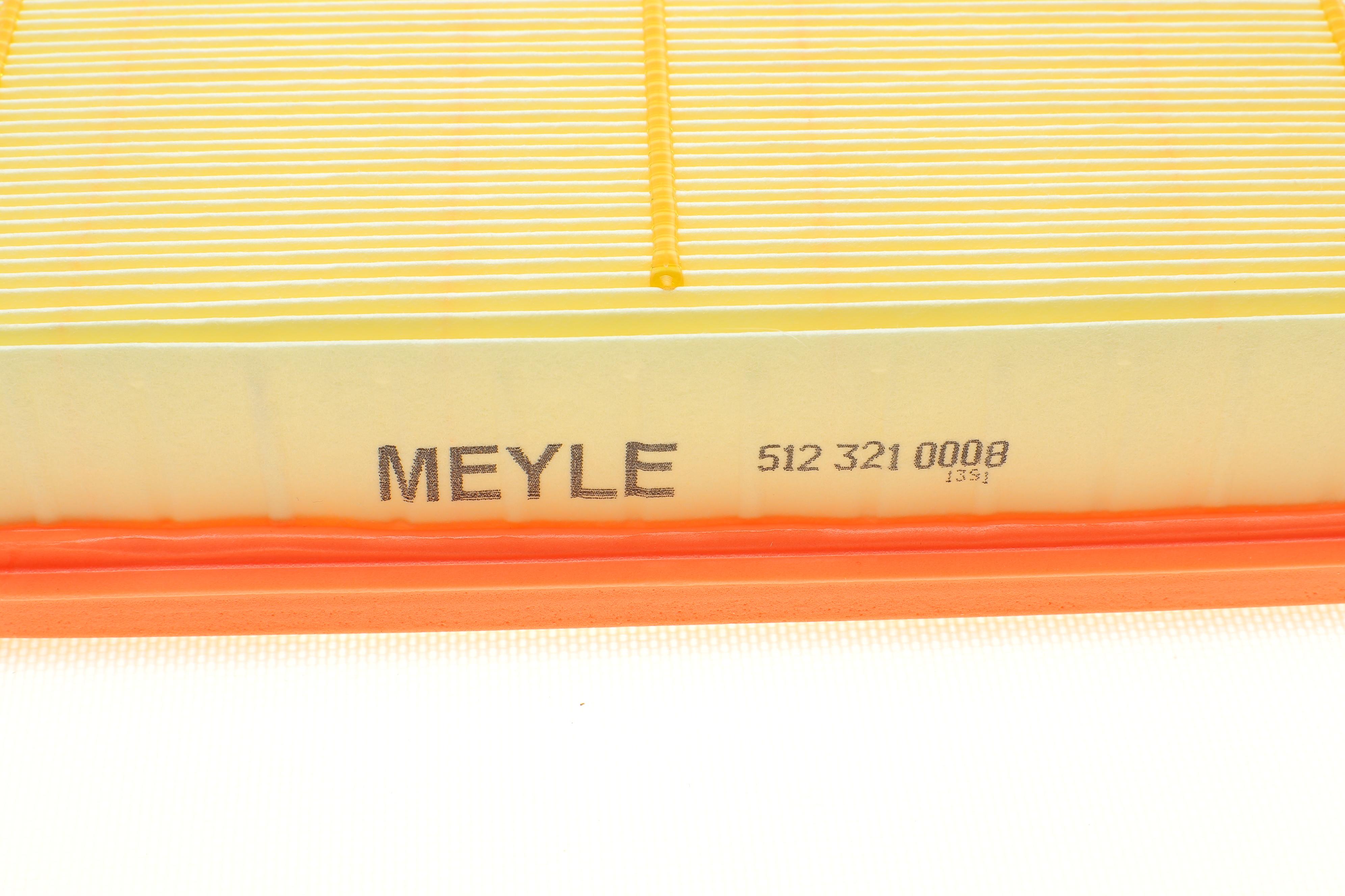 Фільтр повітряний Volvo XC40 1.5/2.0 TD 17-