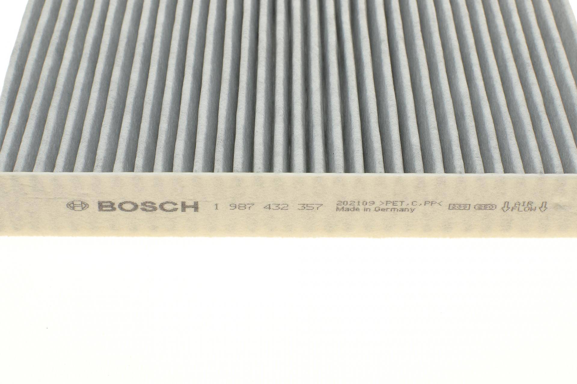 Фільтр салону Skoda Fabia/Roomster/VW Polo 99-10 (вугільний)