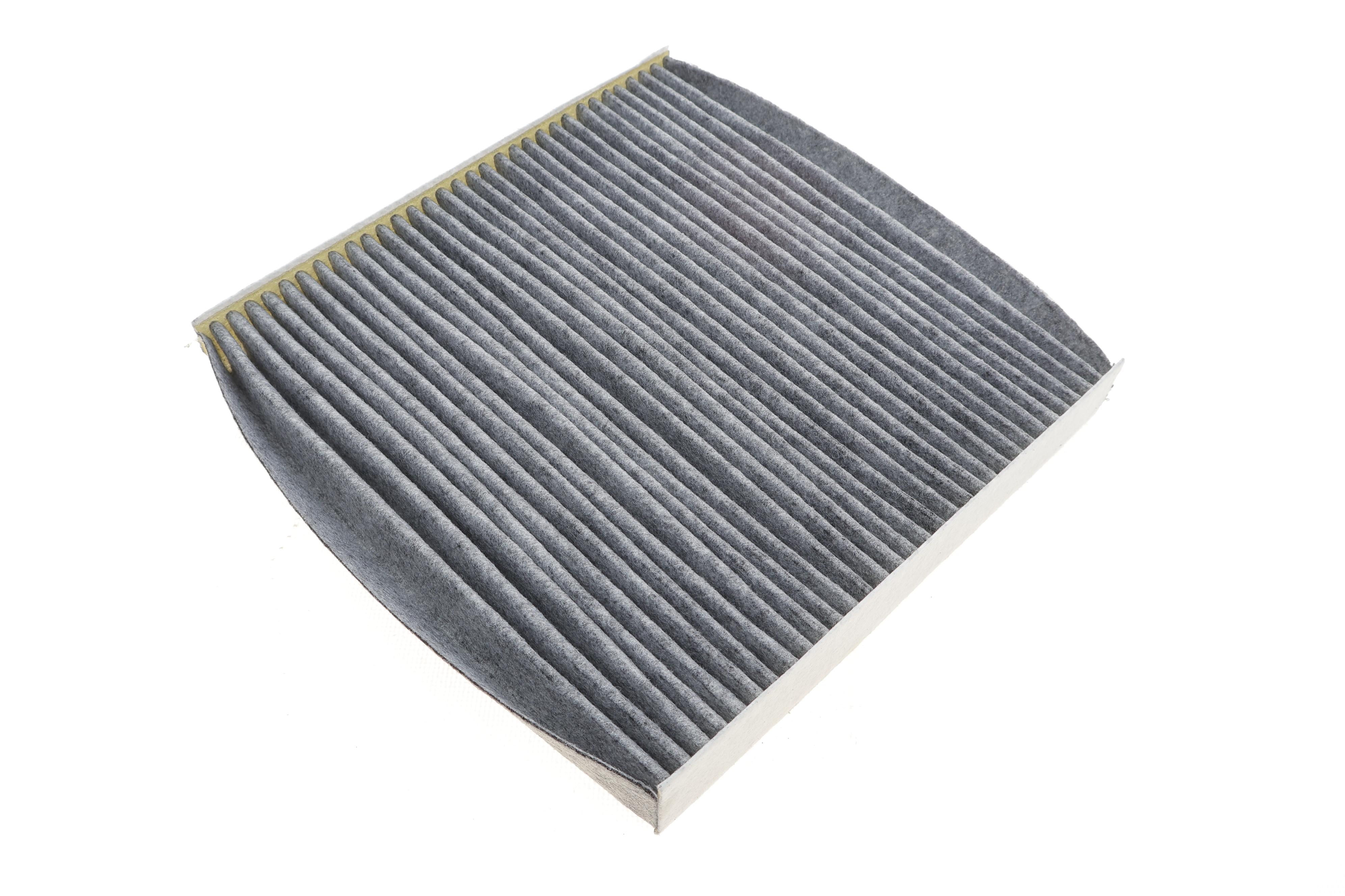 Фільтр салону Citroen Berlingo/Peugeot Partner 1.1-2.0HDI -08 (вугільний)