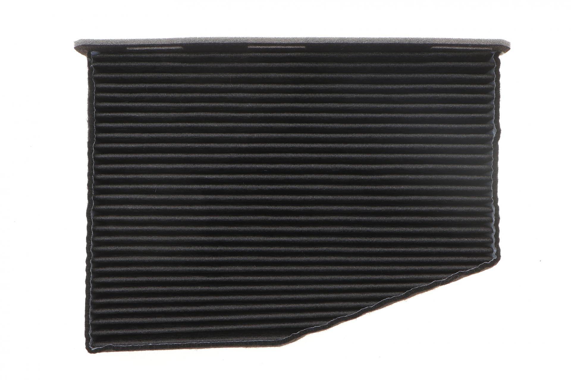 Фільтр салону Audi A3/Q3/Skoda Octavia/SuperB/VW Caddy/Golf/Passat/Touran 1.0-3.6 03- (вугільний)