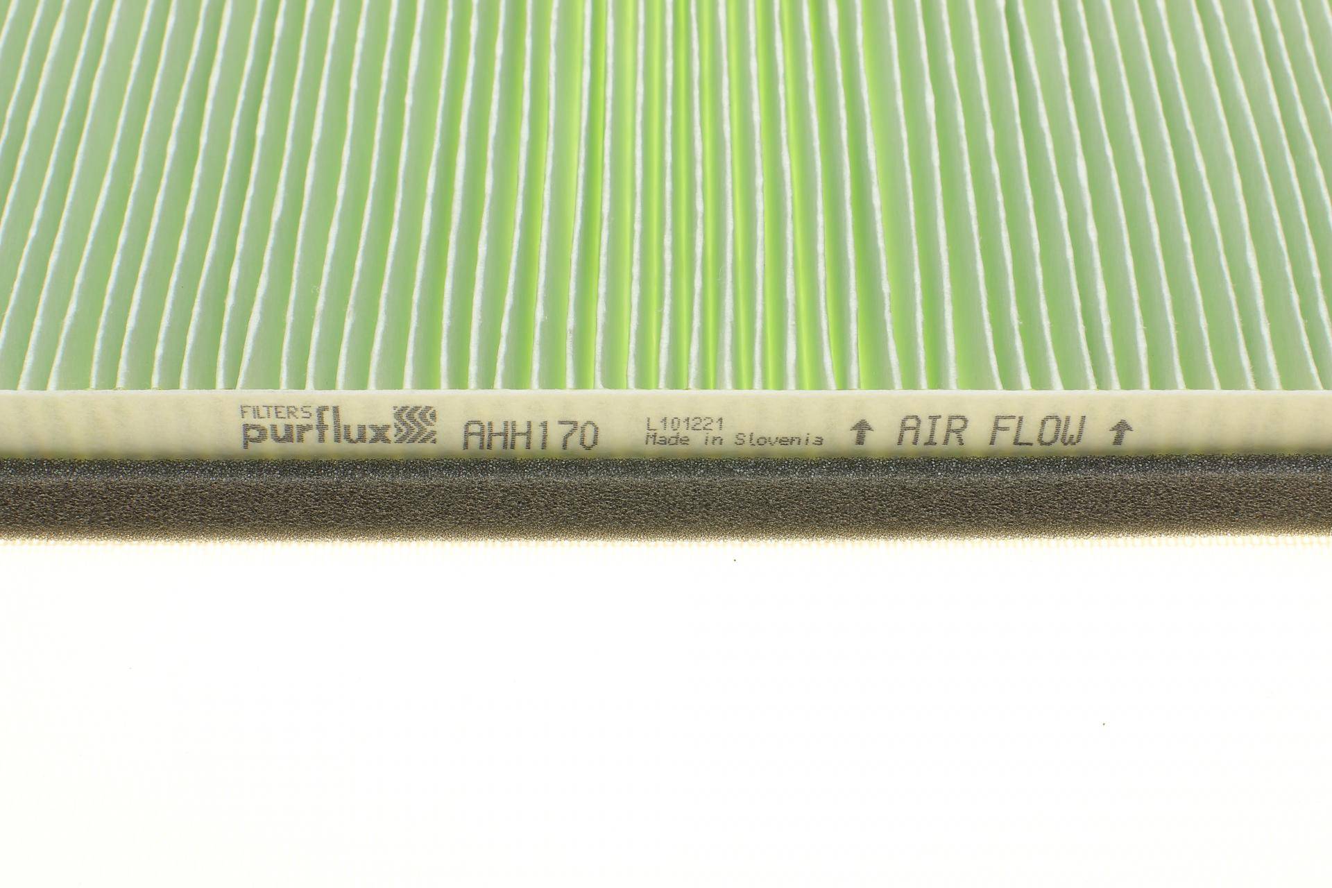 Фільтр салону Opel Astra F/G/H 96- (антиалергенний, захист від вірусів) CabinHepa+