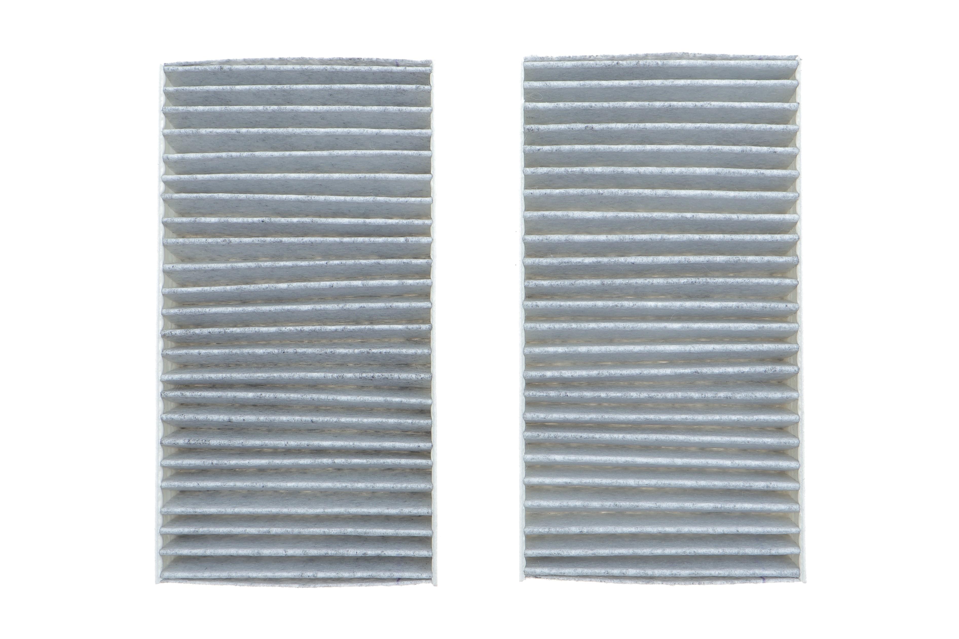 Фільтр салону BMW X3 (F25)/X4 (F26) 10- (вугільний) (к-кт 2шт.)