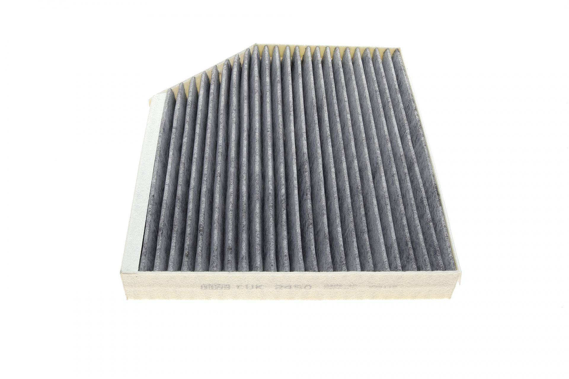 Фільтр салону Audi A4/A6 1.8-4.2TFSI 07- (вугільний)