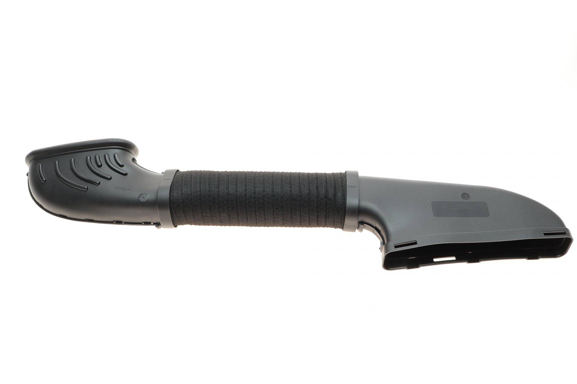 Патрубок фільтра повітряного MB A-class (W176)/B-class (W246/W242) 11-18