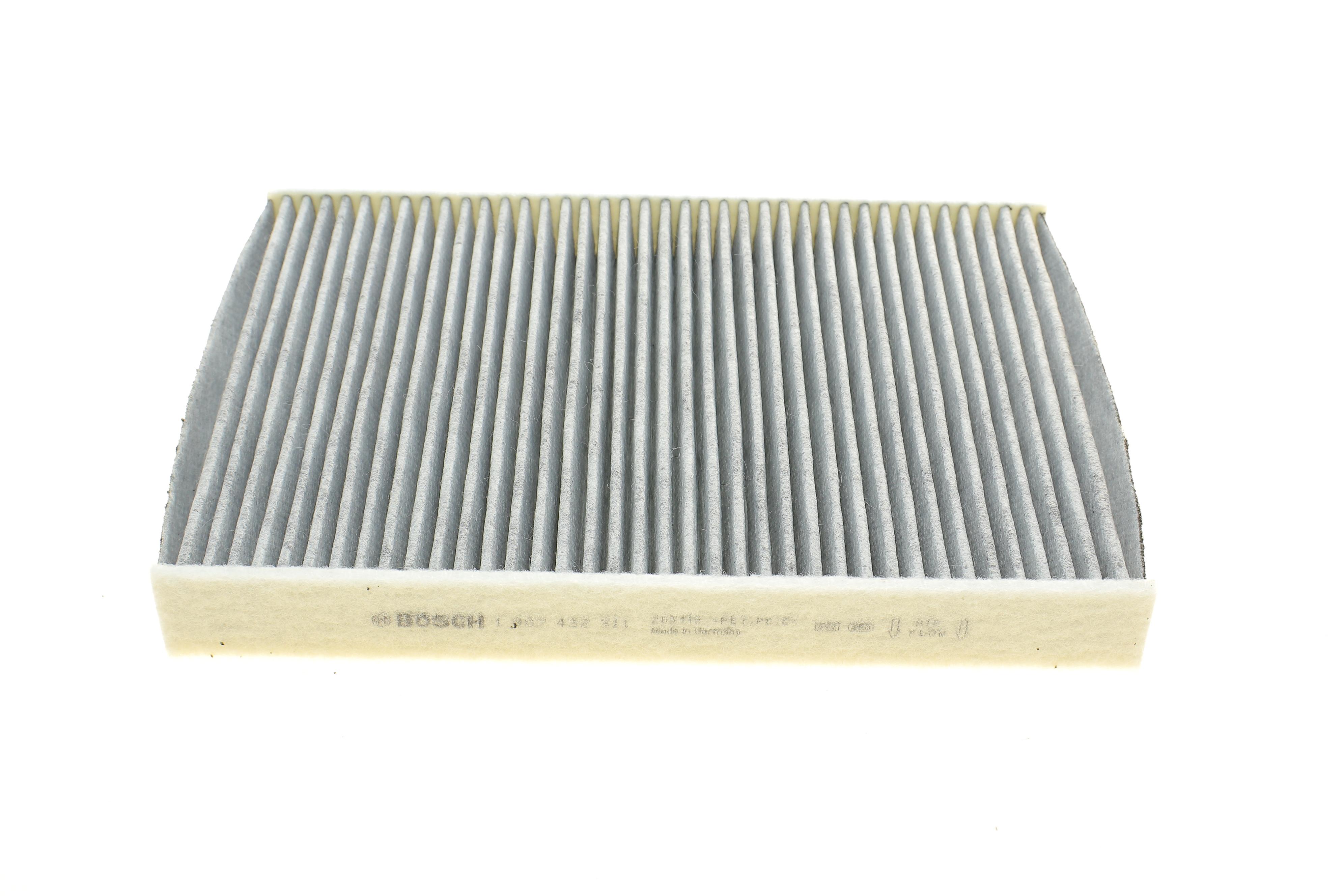 Фільтр салону Citroen C5/Peugeot 407 04- (вугільний)