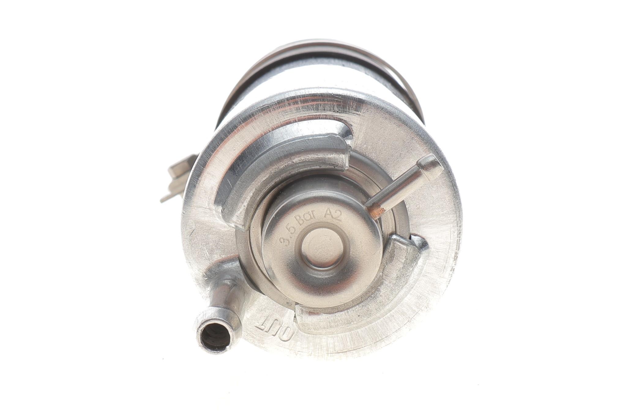 Фільтр паливний BMW 7 (E65/E66/E67) 3.0-4.8i 01-08 (N62/M54)