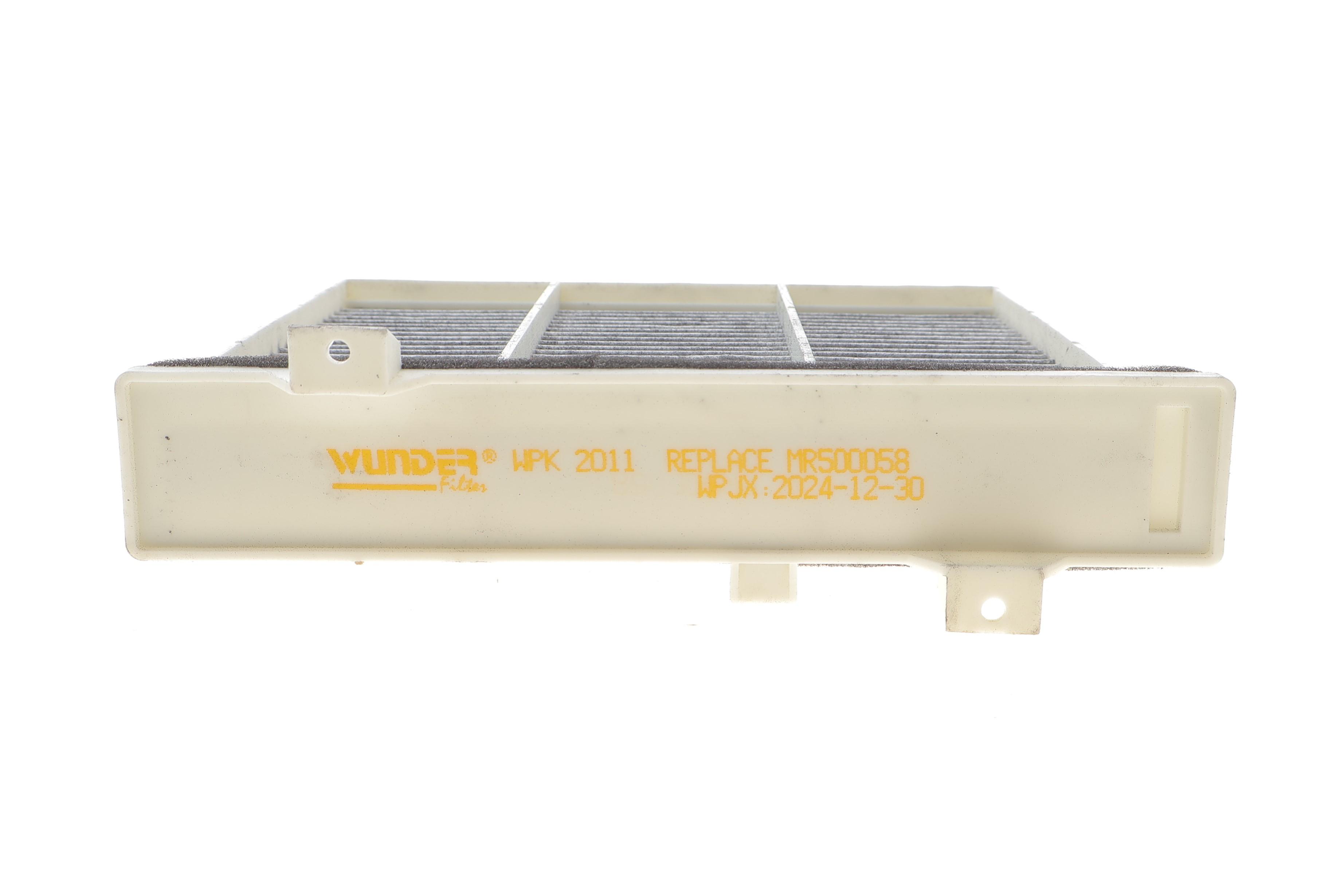 Фільтр салону Mitsubishi Pajero 91- (вугільний)