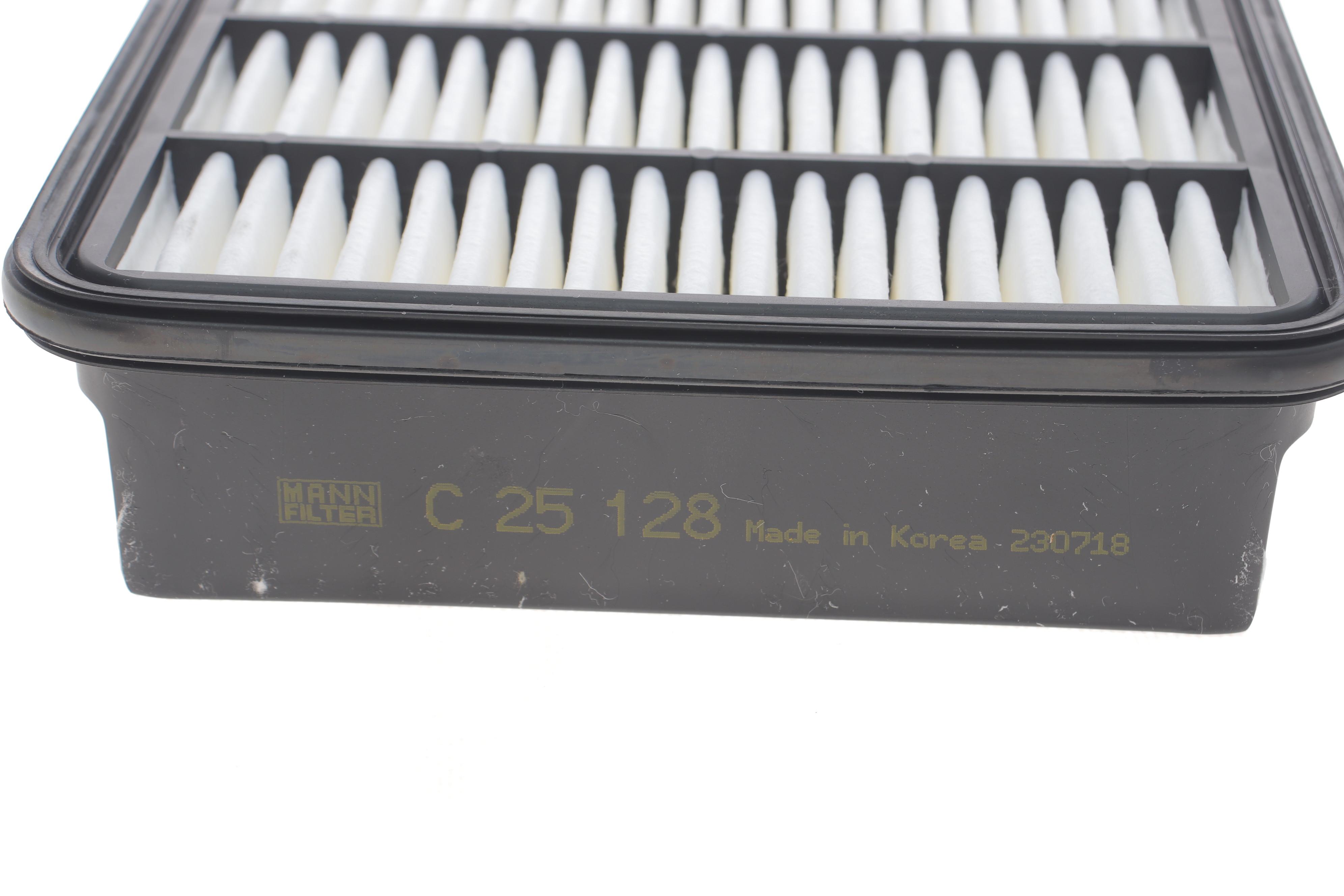 Фільтр повітряний Ford Ranger 2.5D/TD 99-06/ Mitsubishi Galant VIII/Space Runner 2.0-2.5 96-04