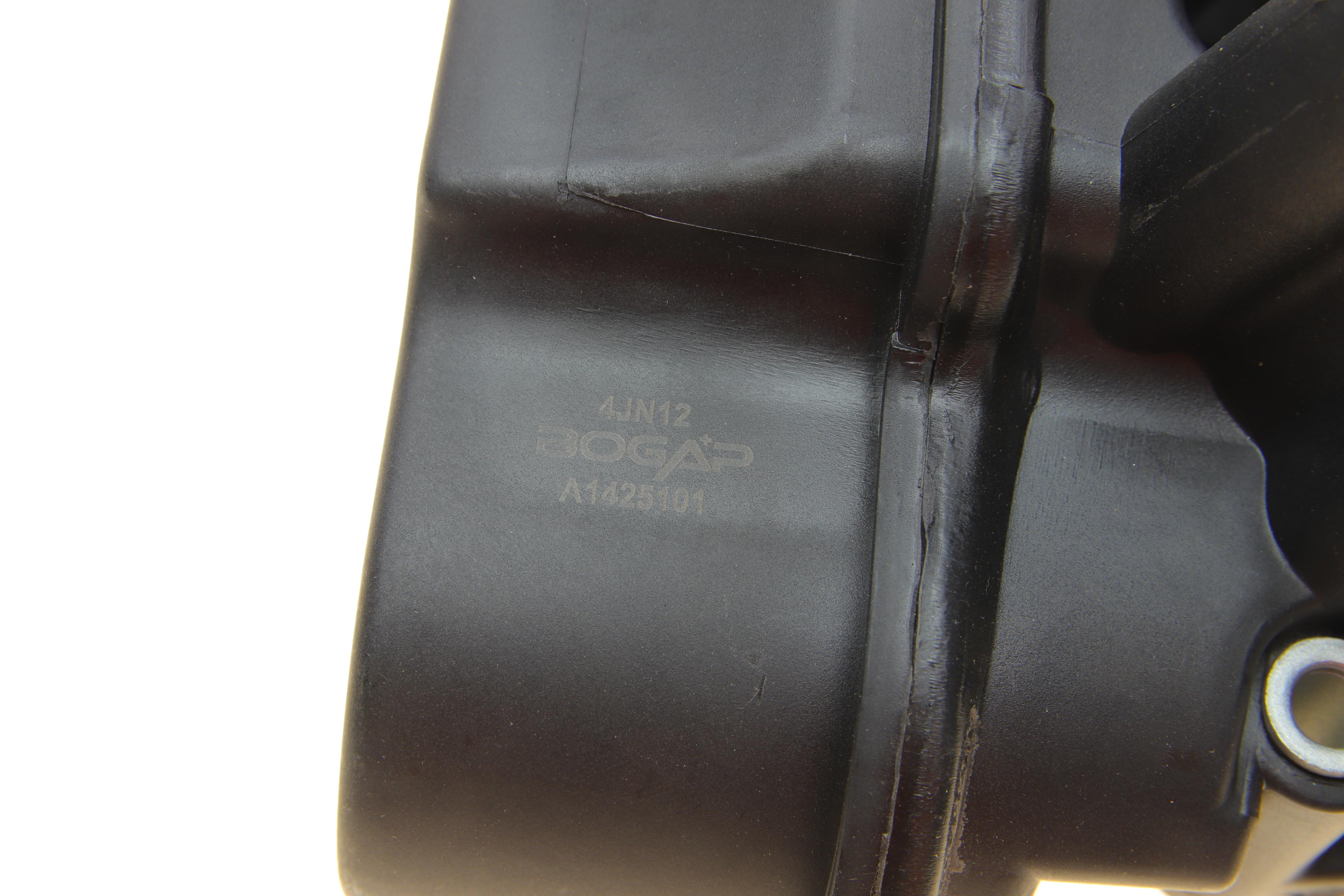 Корпус фільтра масляного VW Passat/Golf 2.0TSI/FSI 03-12