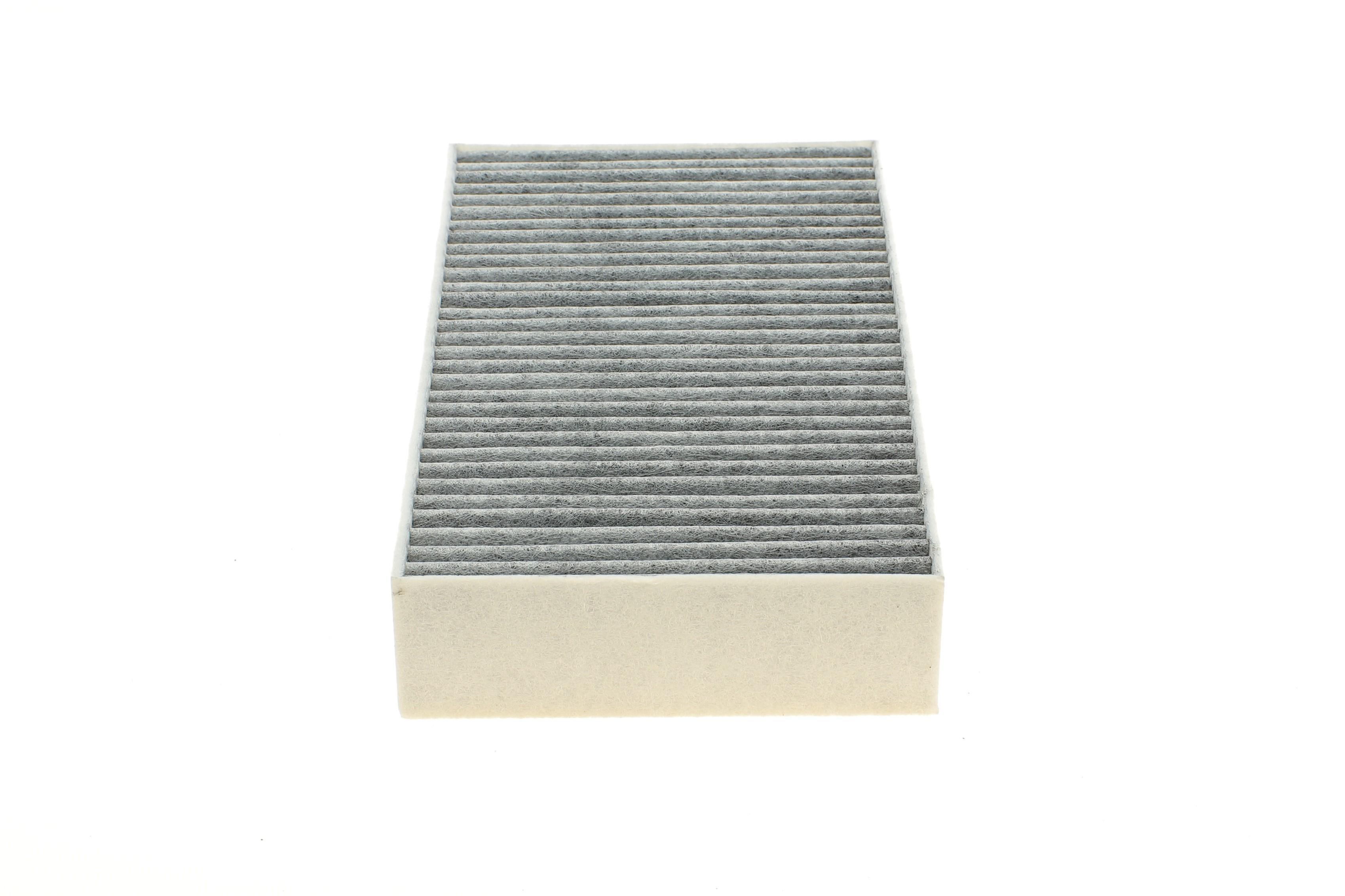 Фільтр салону MB ML-class (W164)/GL-class (X164) 05-12 (вугільний) (к-кт 2шт.)