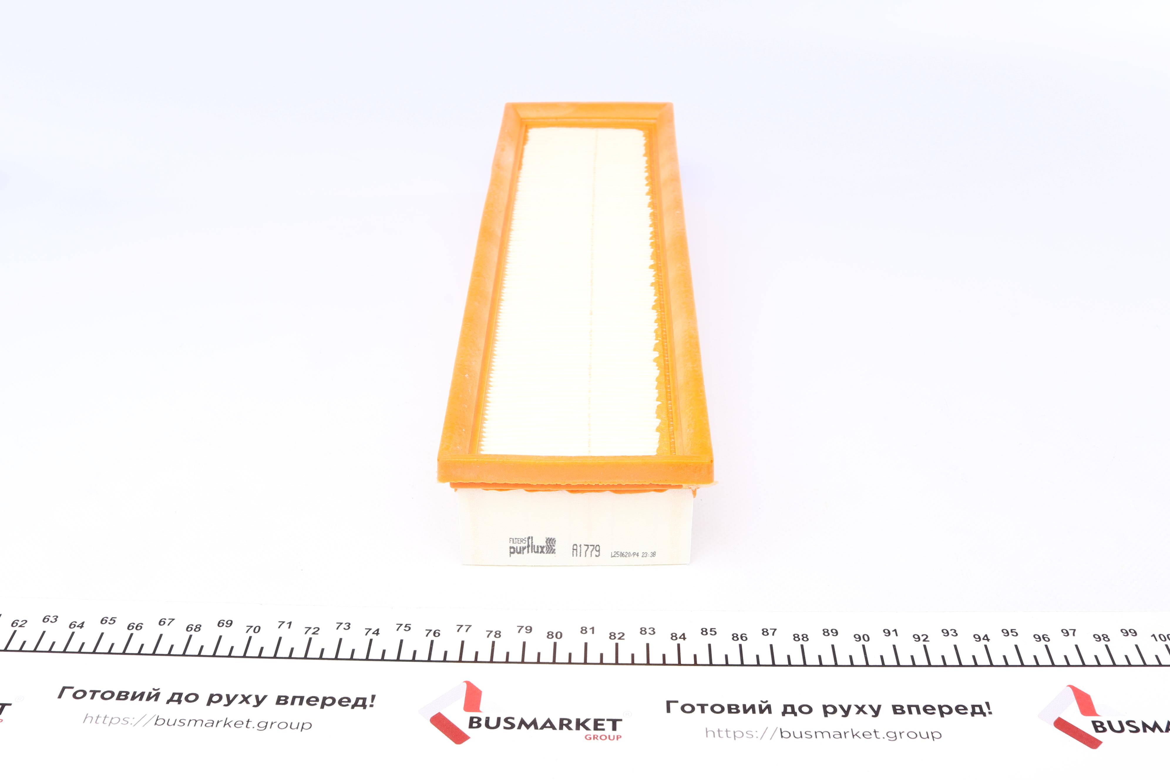 Фільтр повітряний Peugeot 207 1.4 06-