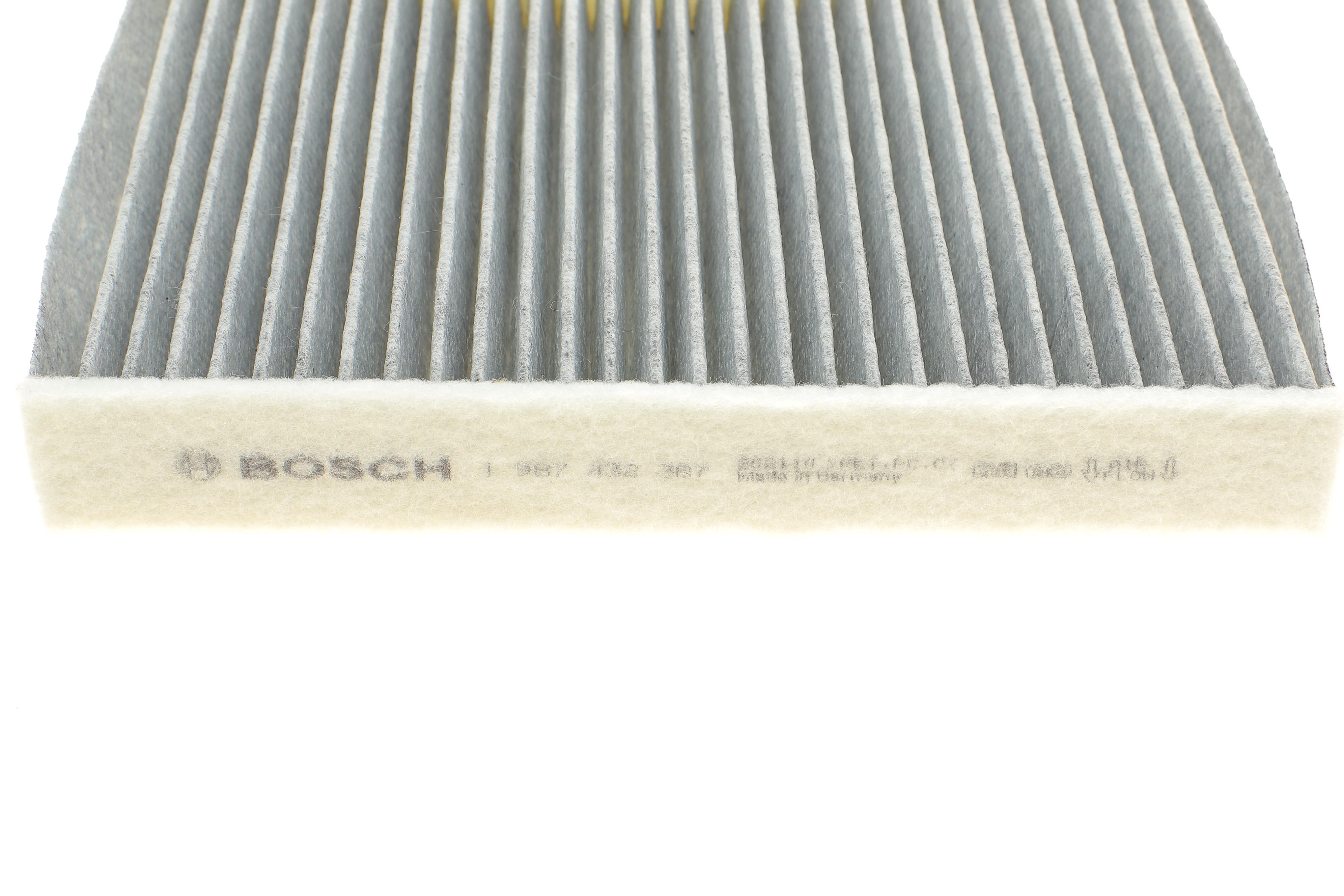 Фільтр салону Ford Fiesta 01-10/Fusion 02-12 (вугільний)